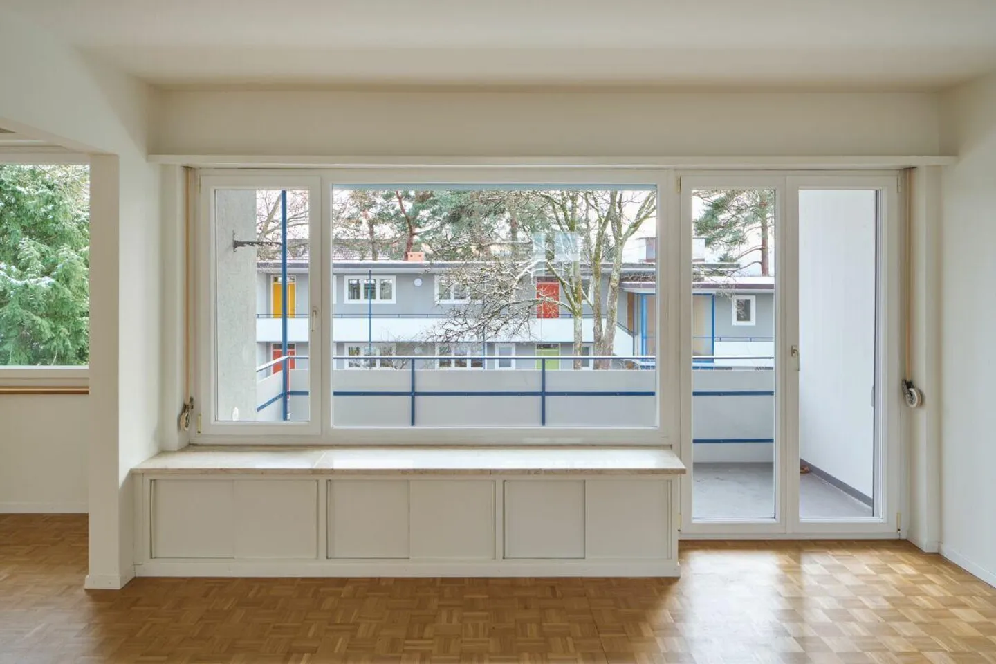 Appartement lumineux de 2,5 pièces dans un emplacement calme près de la ville - Photo 6 sur 8