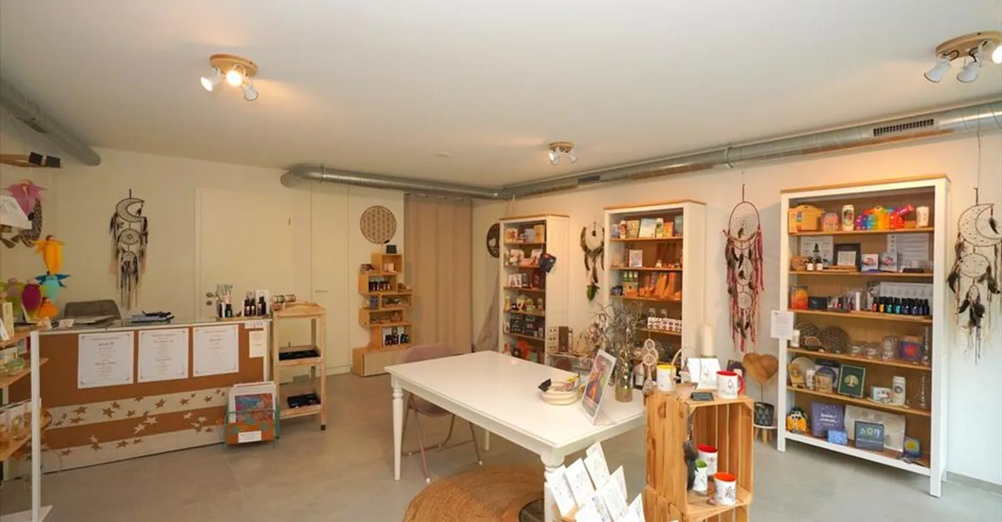 GEWERBEFLÄCHE ZU VERKAUFEN IN SIERRE - Foto 2 von 8