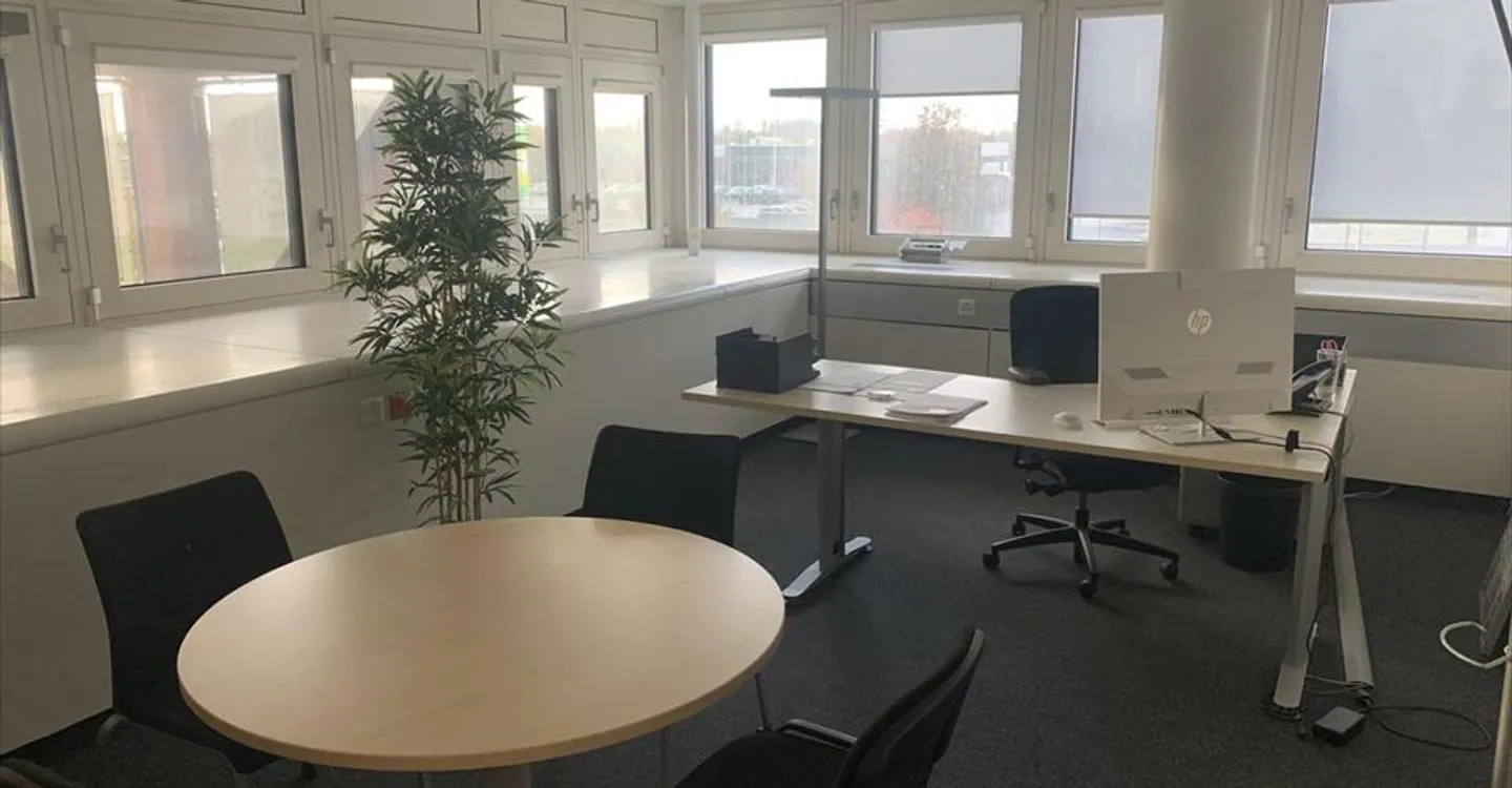 Bureau à louer - Photo 10 sur 12