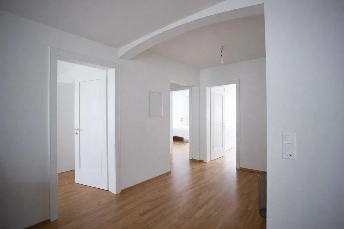 Furnished 4.5-room apartment with large terrace in the popular Paulus district - Photo 4 of 10