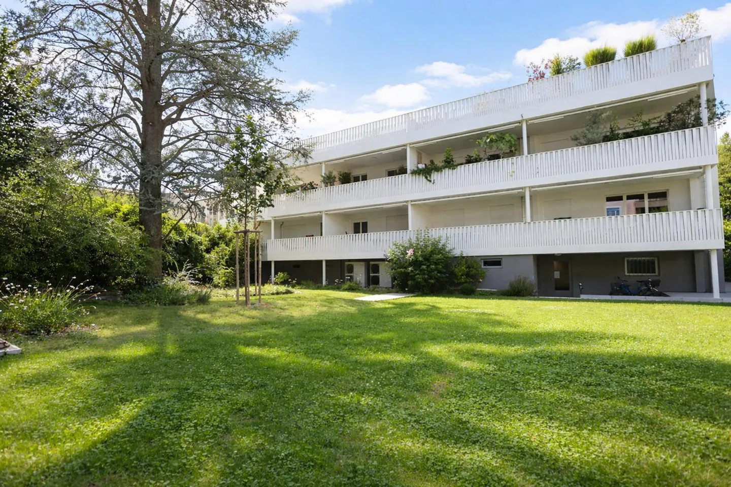 Furnished 4.5-room apartment with large terrace in the popular Paulus district - Photo 10 of 10