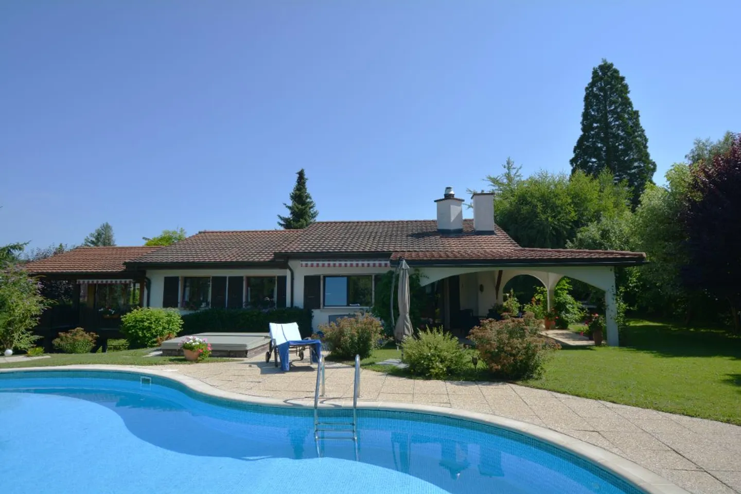 Provenzalisches Familienhaus in Porrentruy - Foto 1 von 1