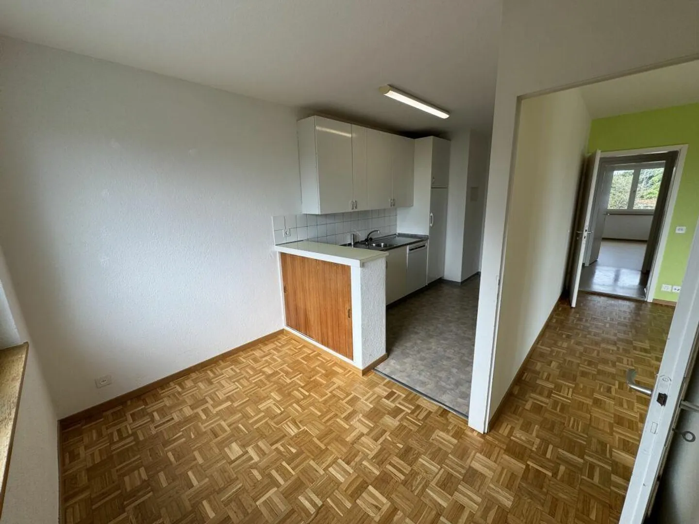 Appartamento affascinante di 3,5 stanze a Witikon, limitato fino al 31 marzo 2027 - Foto 4 di 8