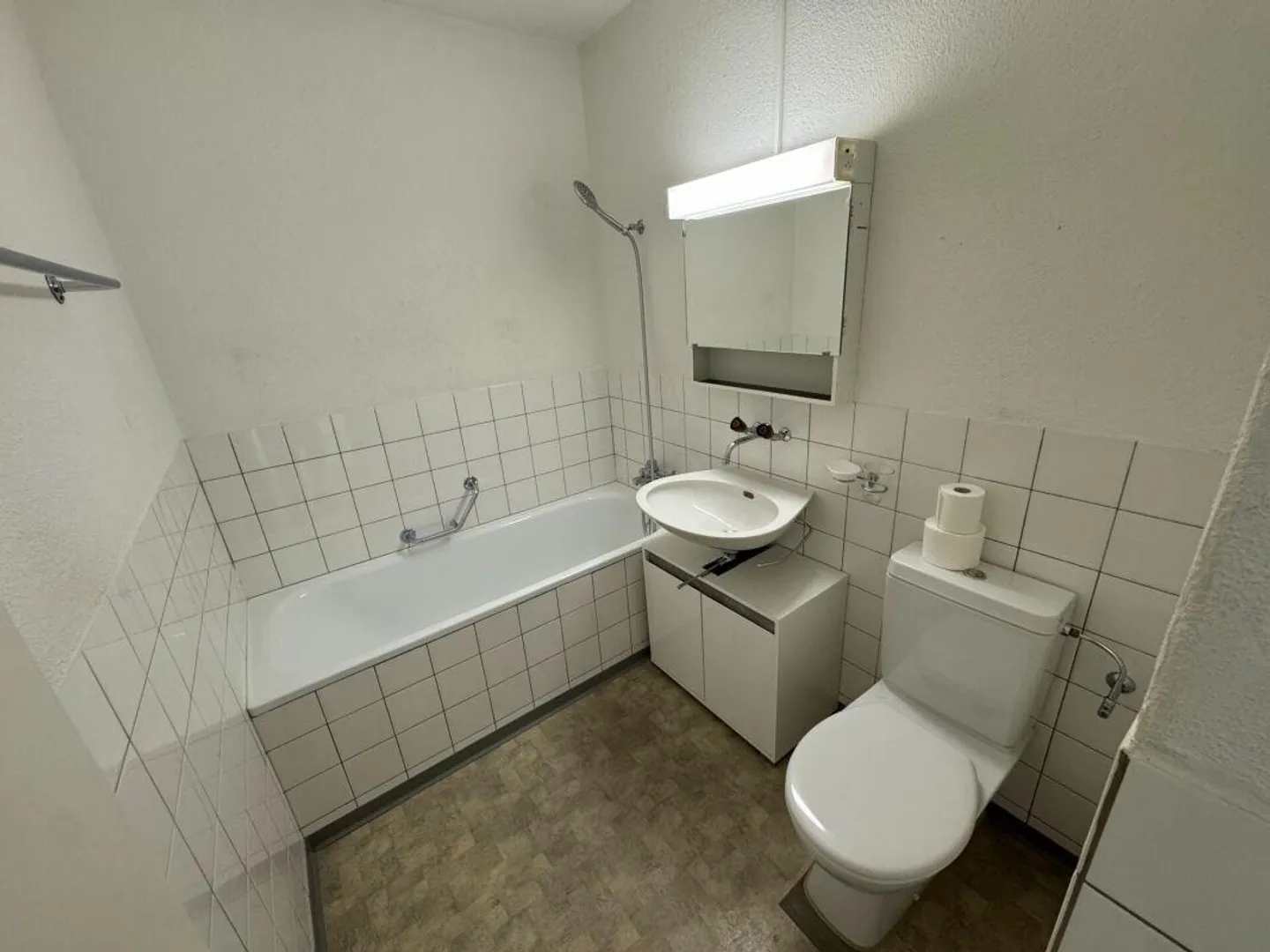 Appartamento affascinante di 3,5 stanze a Witikon, limitato fino al 31 marzo 2027 - Foto 5 di 8