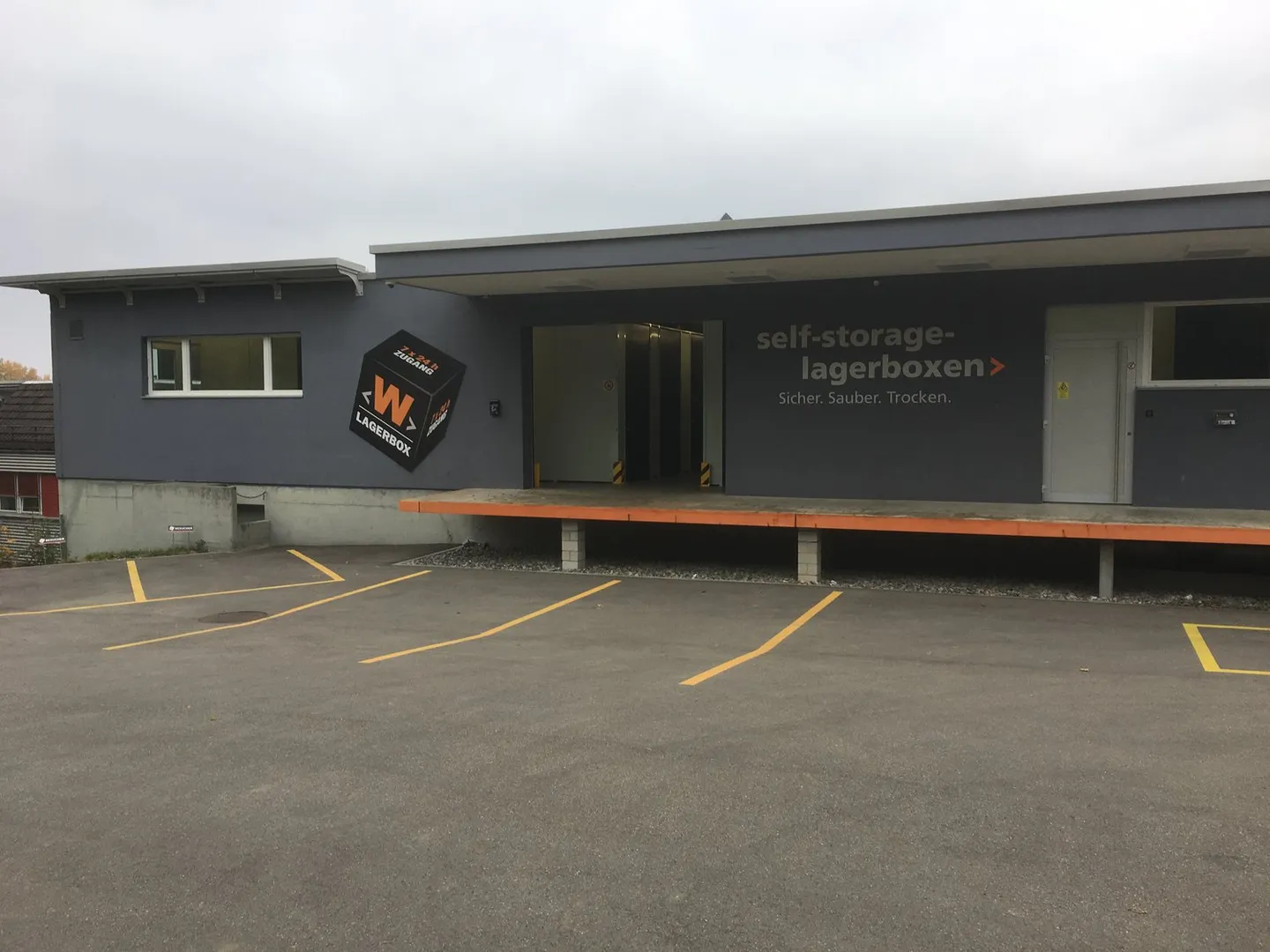 Moderne scatole di stoccaggio self-storage con molti vantaggi - Foto 5 di 7