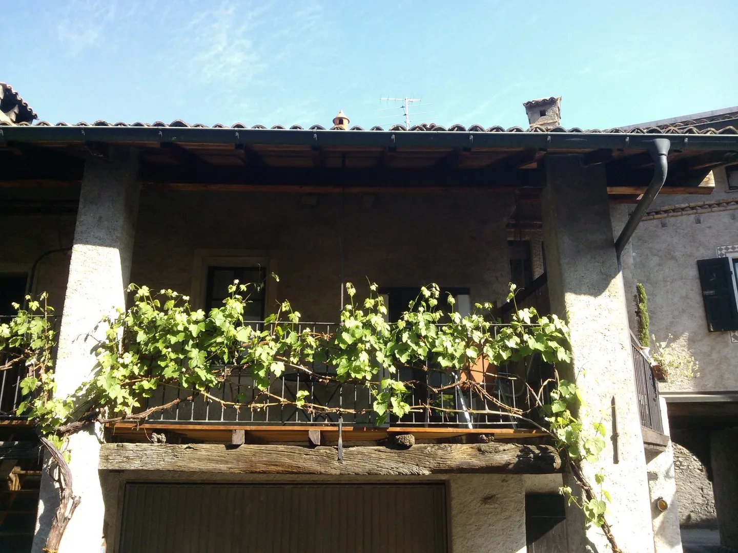 Apartment with terrace in the center - Photo 1 of 8