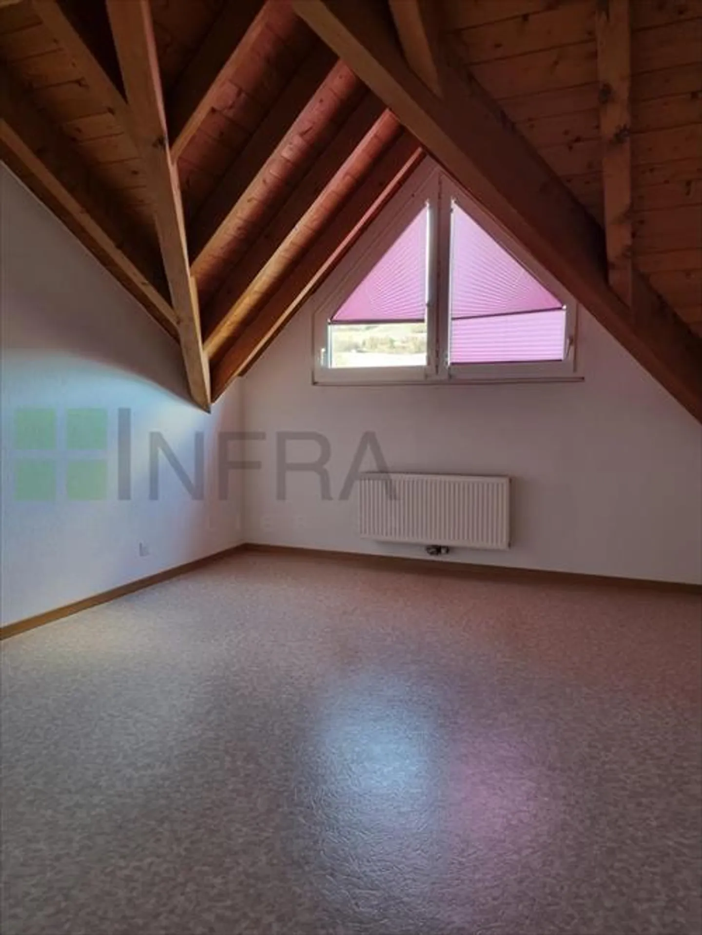 Magnificent attic with character 107 m2 with mezzanine! - Photo 4 of 13