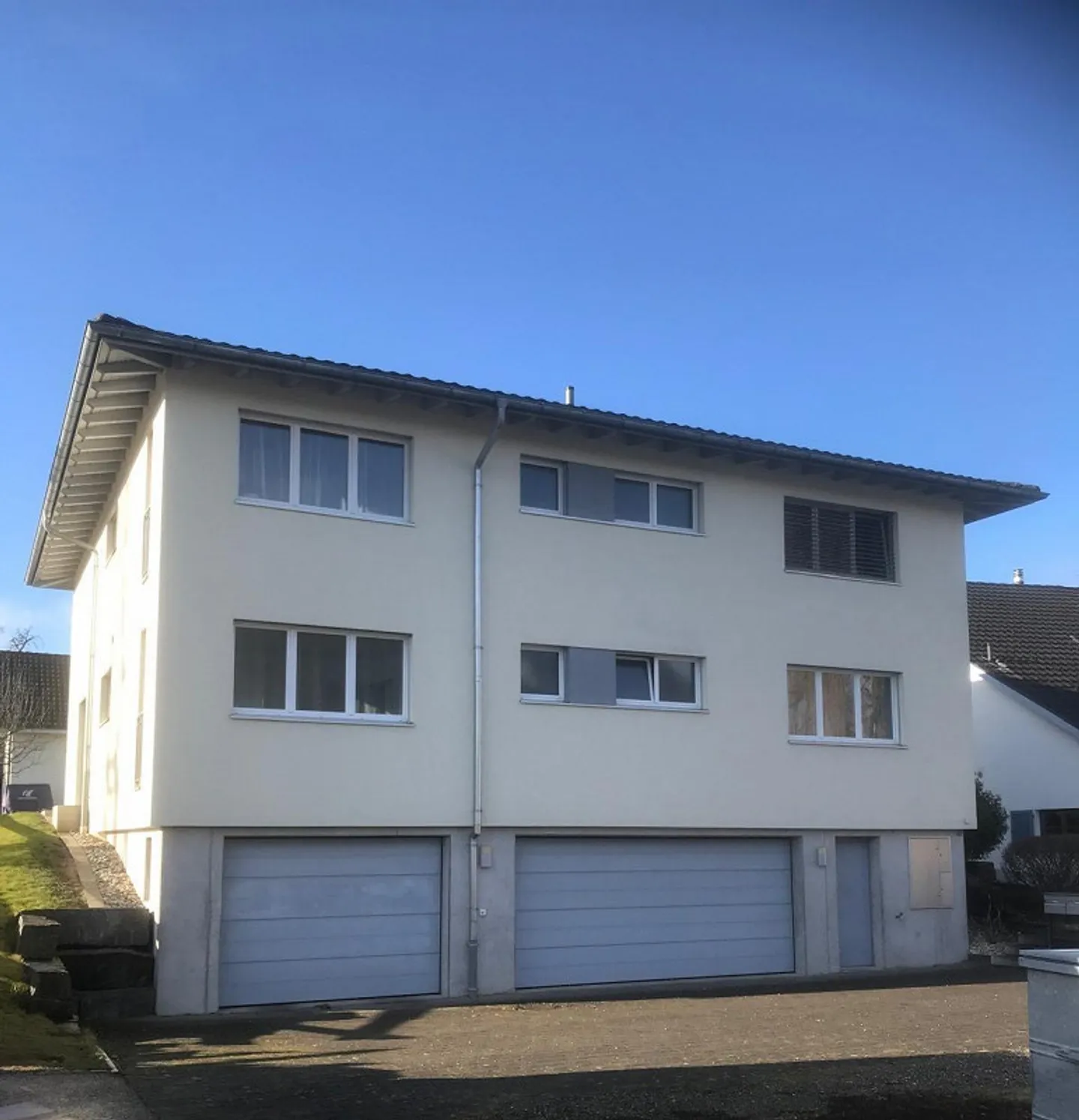 Maison bifamiliale dans un emplacement central calme - Photo 1 sur 29