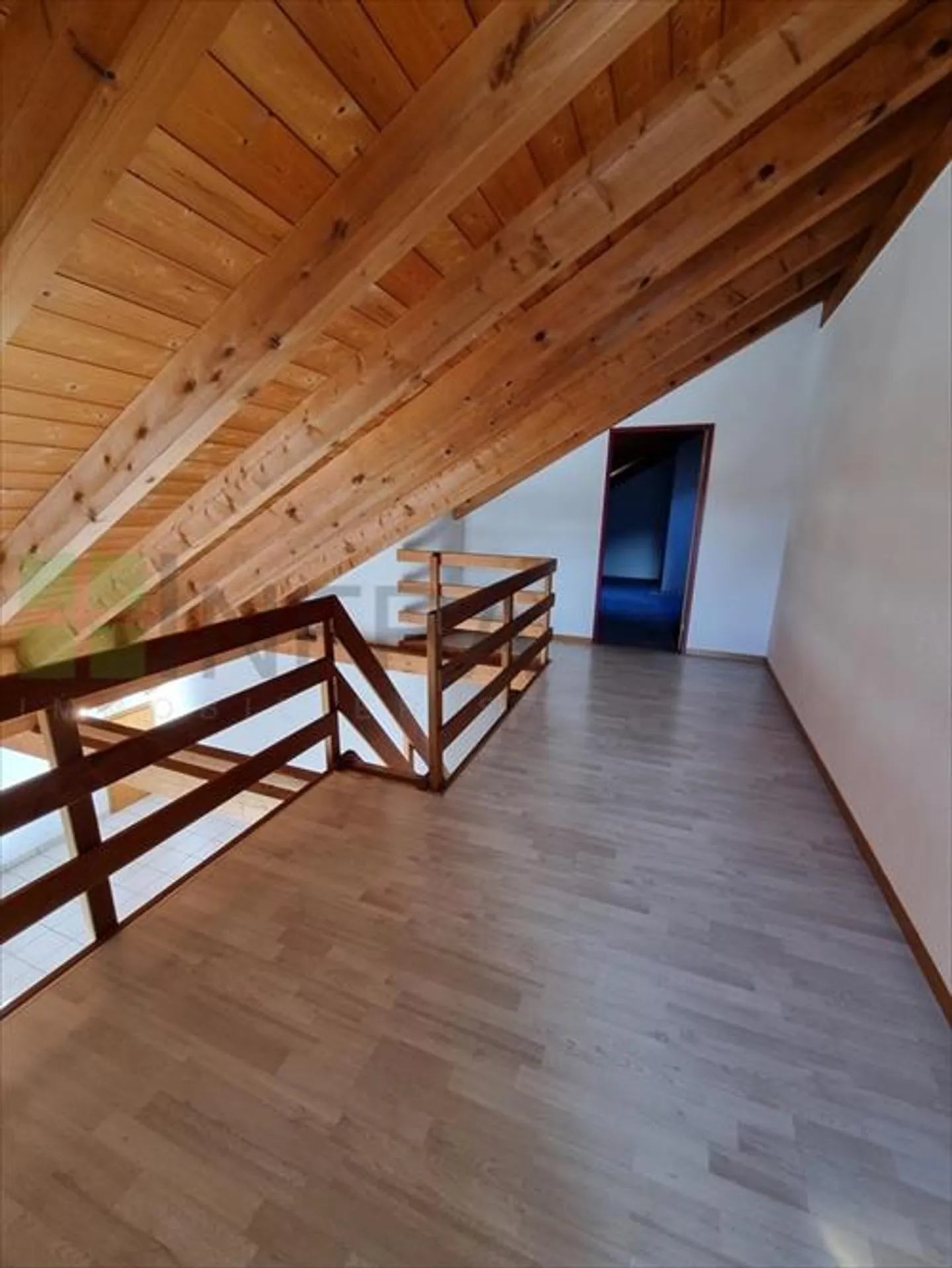 Magnificent attic with character 107 m2 with mezzanine! - Photo 8 of 13