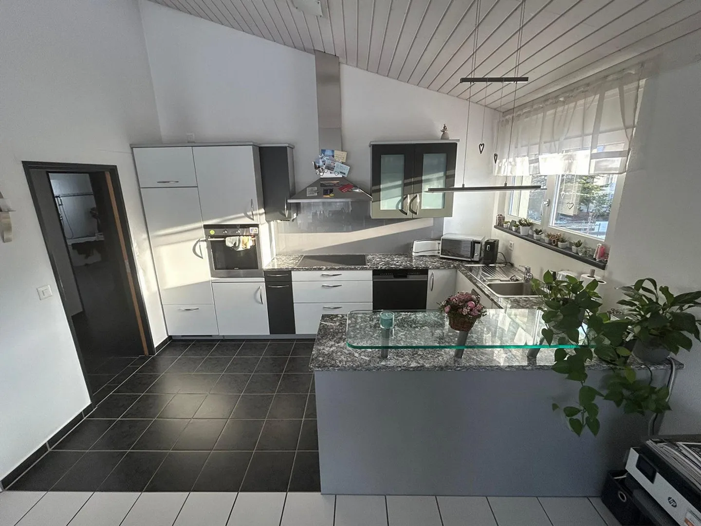 Maison bifamiliale dans un emplacement central calme - Photo 5 sur 29