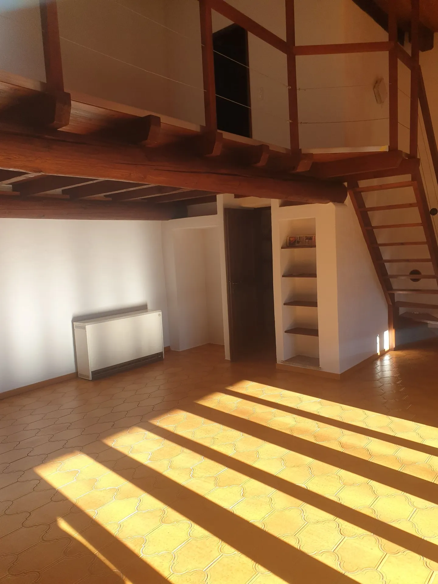 Apartment with terrace in the center - Photo 5 of 8