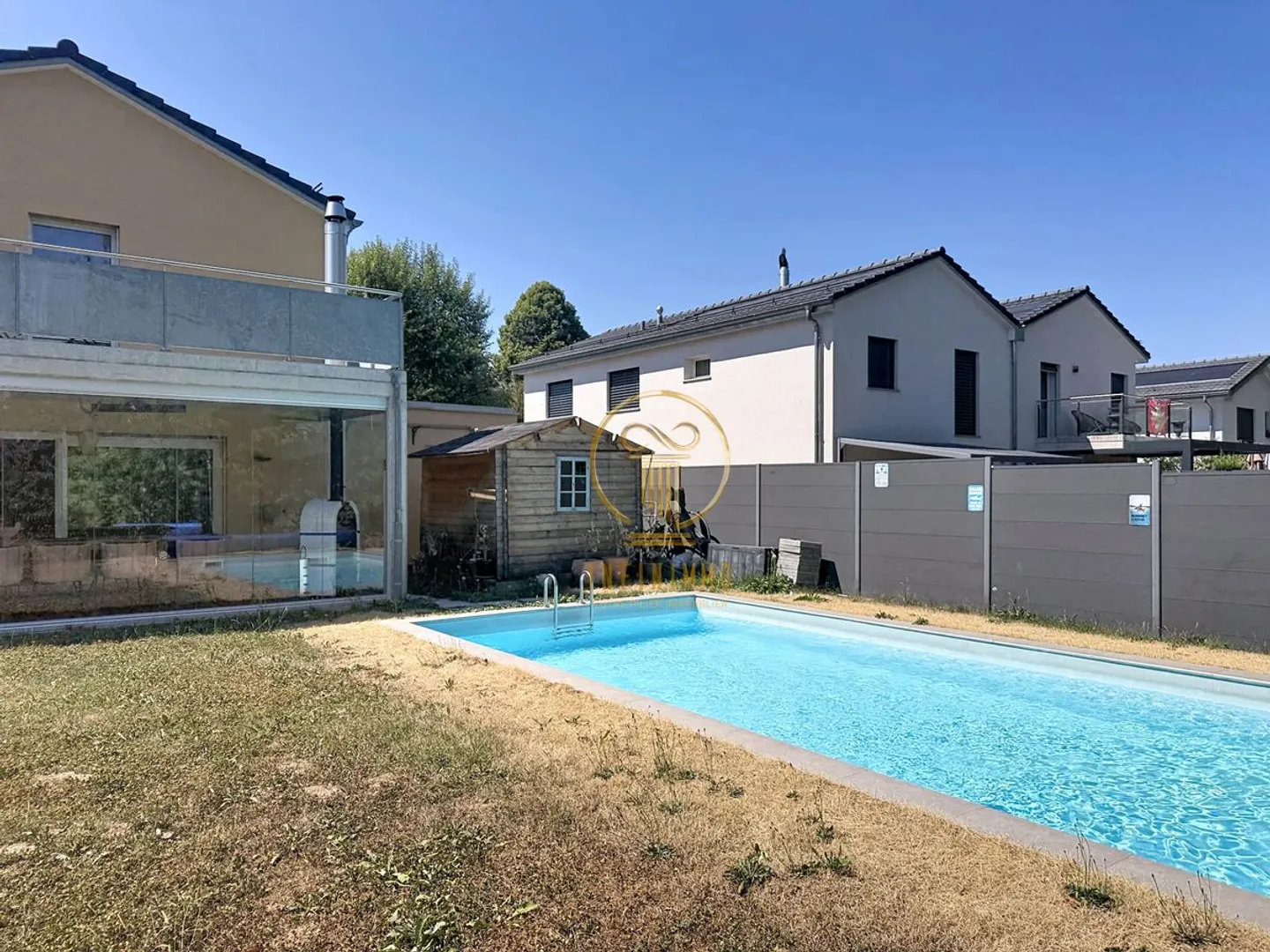 CARROUGE (VD), PROPRIÉTÉ RARE ! Maison individuelle avec 5.5 pièces et vue sur le Moléson. - Photo 1 sur 13