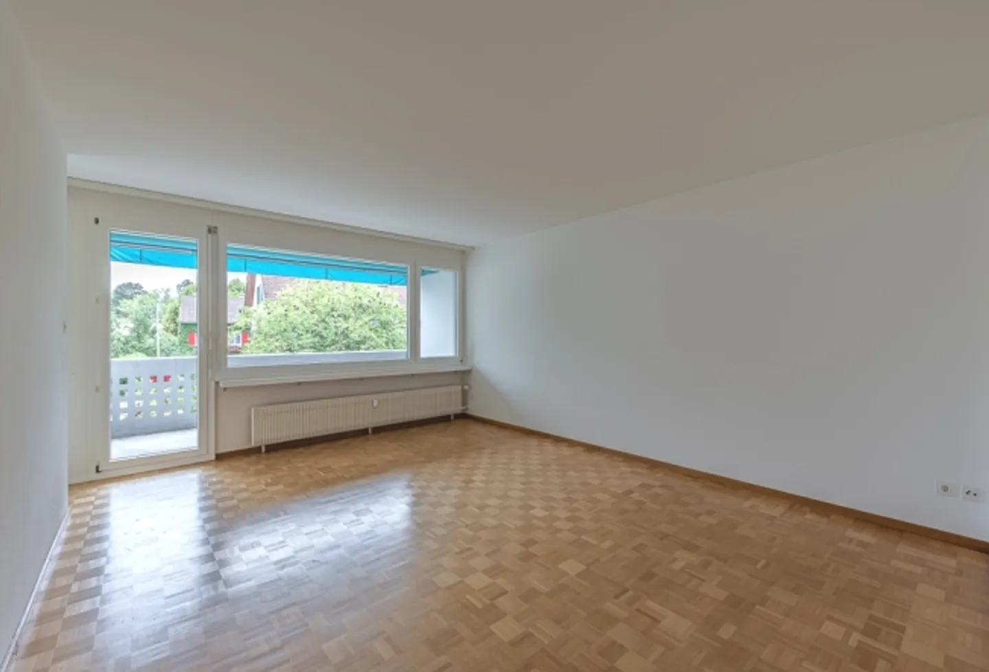 Geräumige Wohnung mit Balkon - Foto 3 von 12