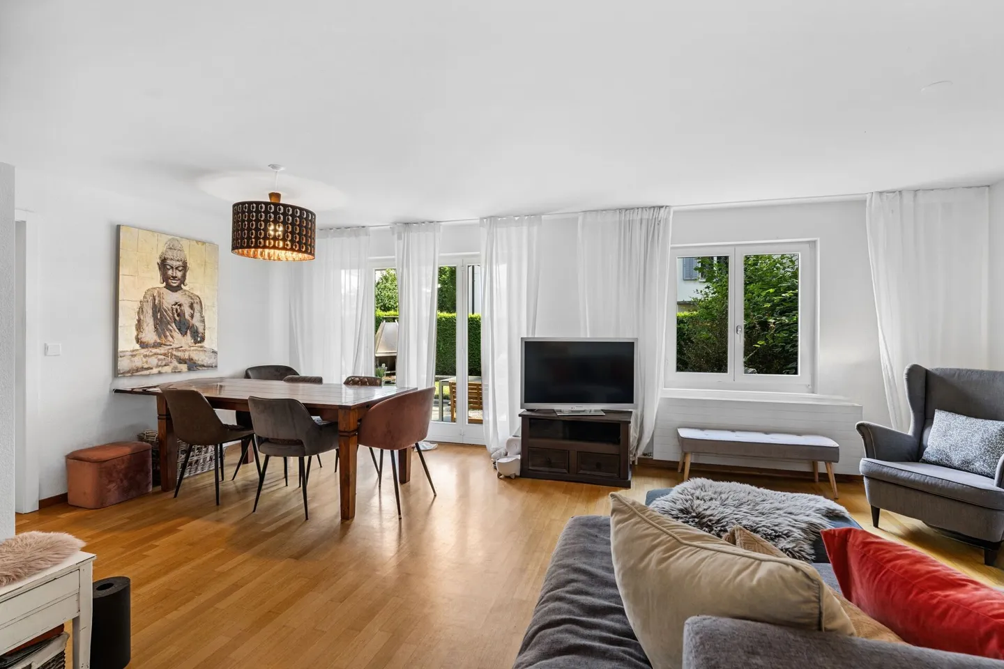 Living with garden idyll in Hergiswil - quiet, sunny and close to nature - Photo 2 of 9