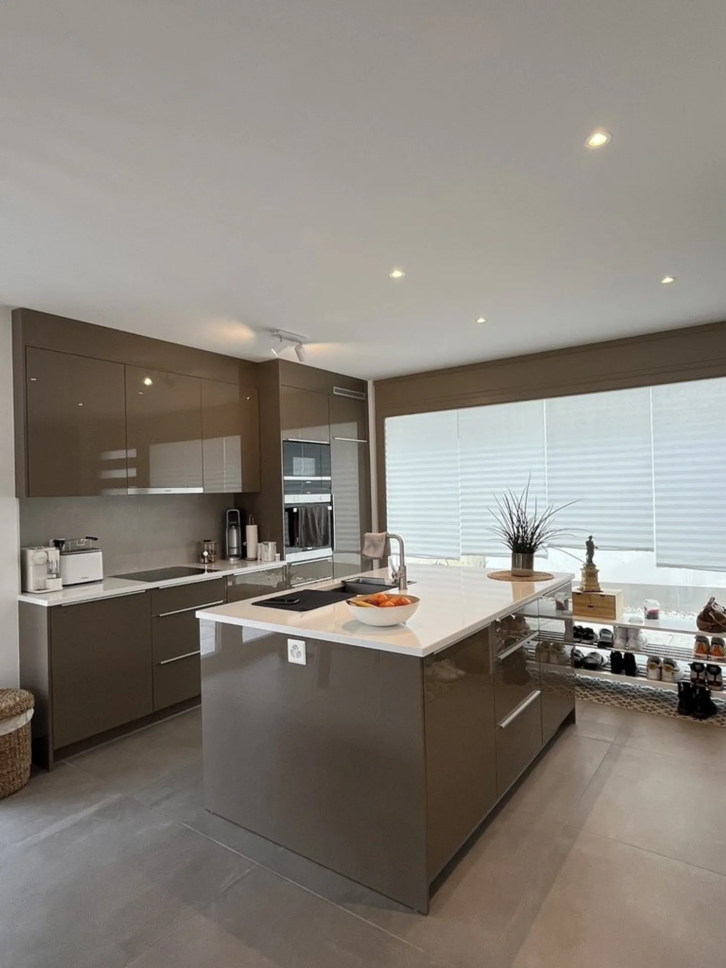 LE MOURET (FR) - Reihenhaus mit 5,5 Zimmern - Foto 2 von 10