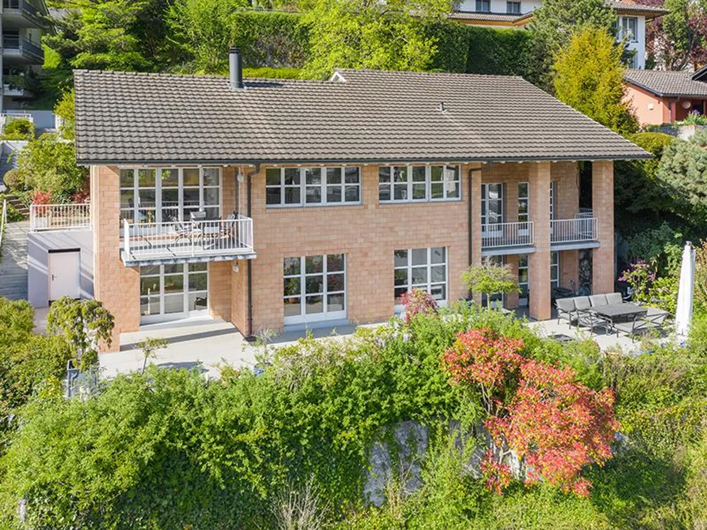 Wunderschönes Freistehendes Einfamilienhaus - Foto 11 von 13