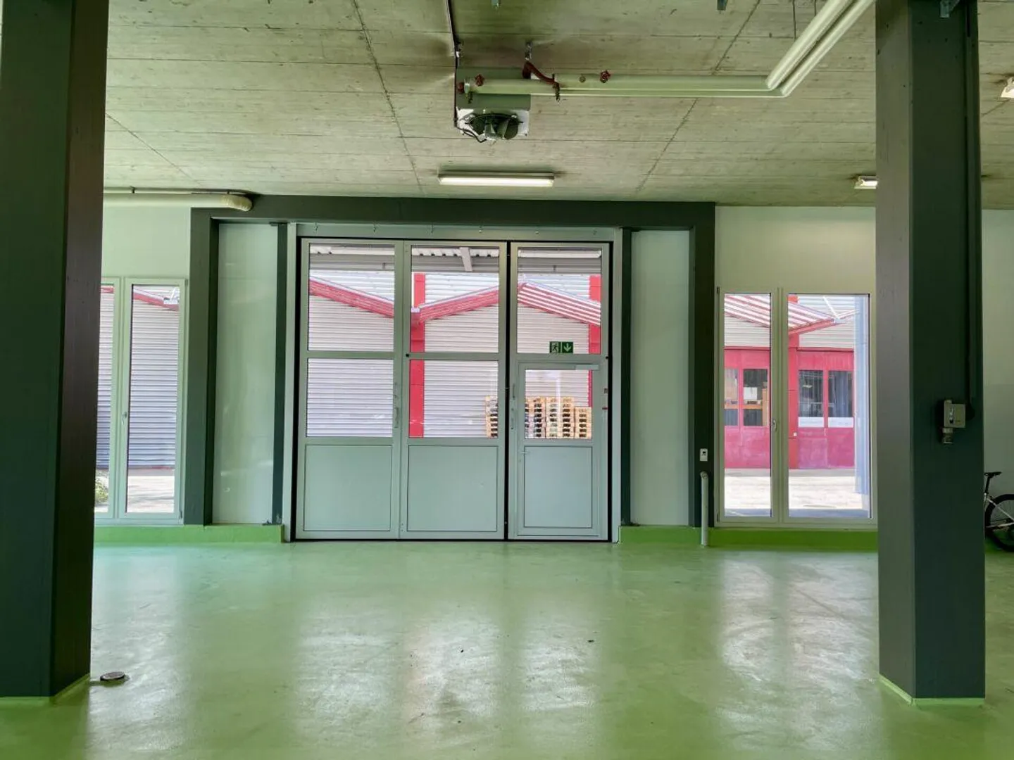 EG-Gewerbeflächen - Foto 4 von 11