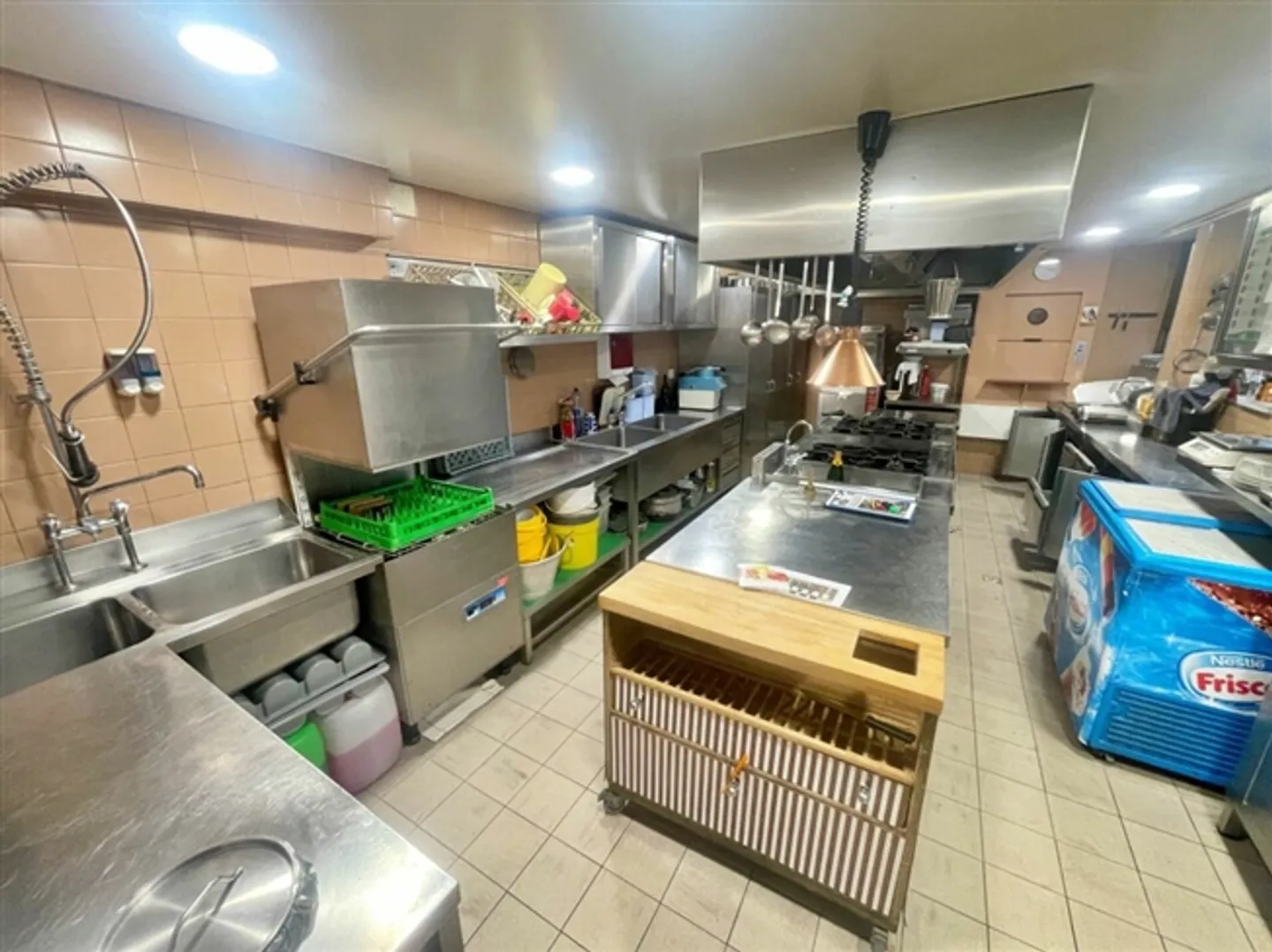 Gewerbefläche mit Geschäft - Foto 13 von 20