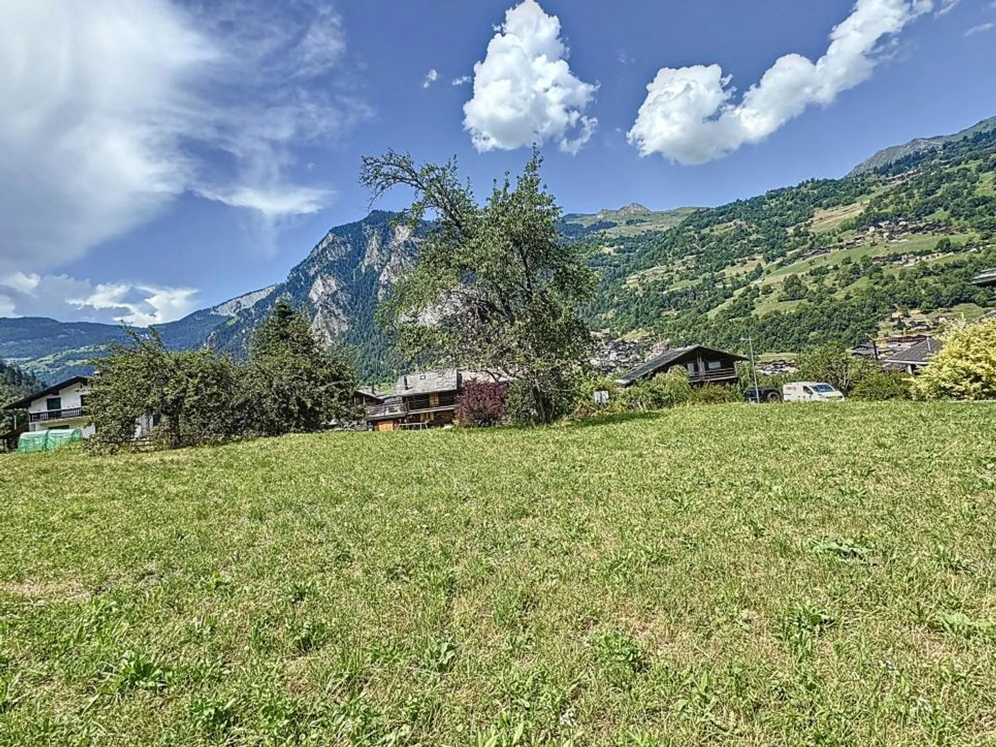 Constructible plot for sale - Photo 3 of 6