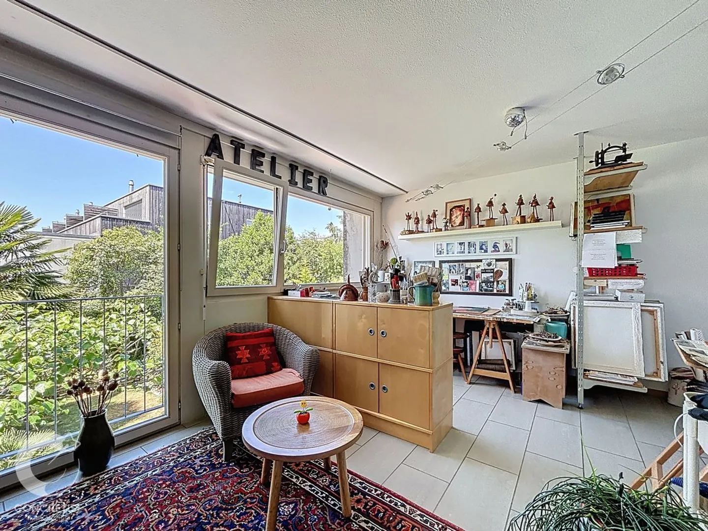 Well-maintained 4.5-room adjoining house in Denges - Photo 4 of 13