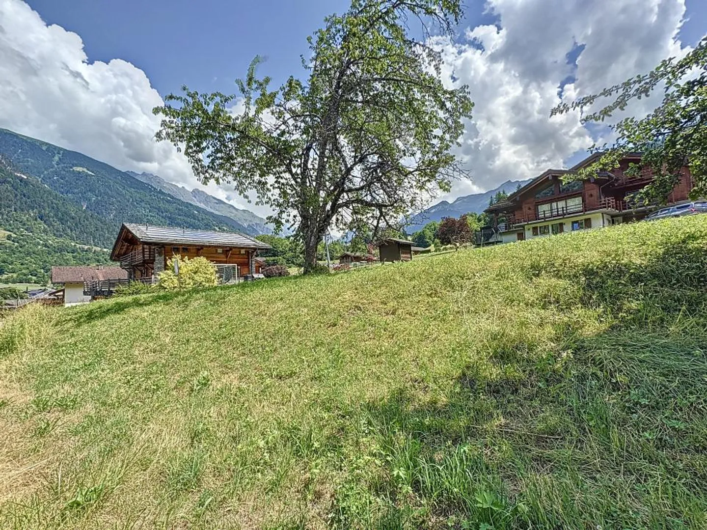Constructible plot for sale - Photo 1 of 6