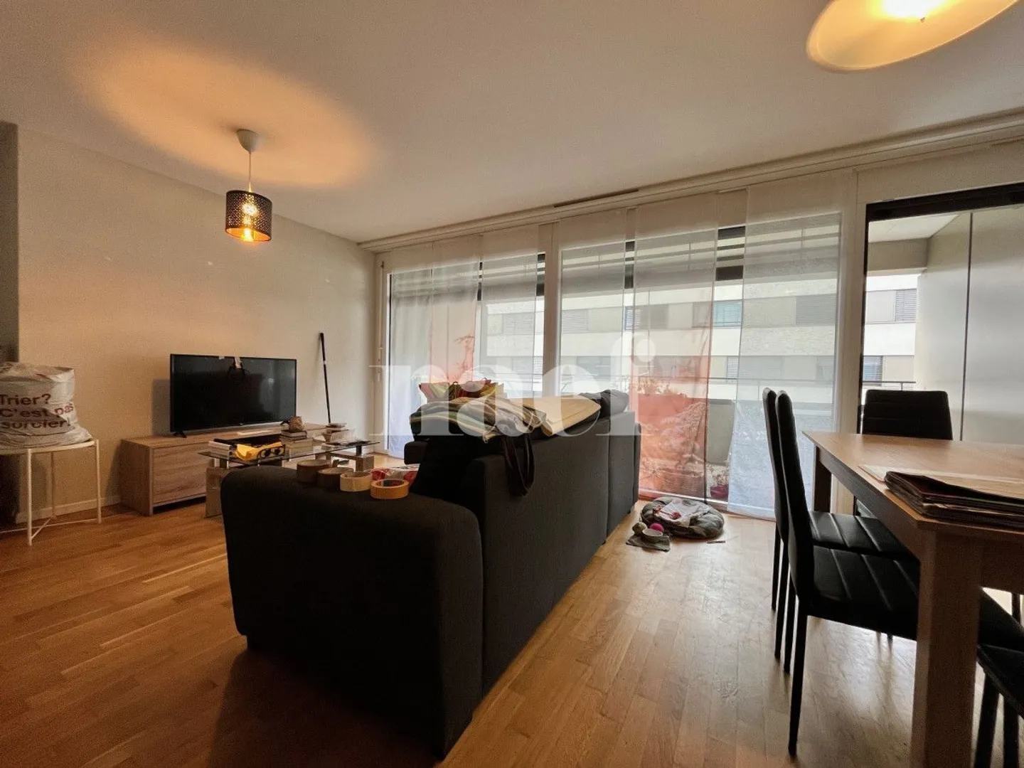Appartamento 2.5 stanze - Foto 3 di 9