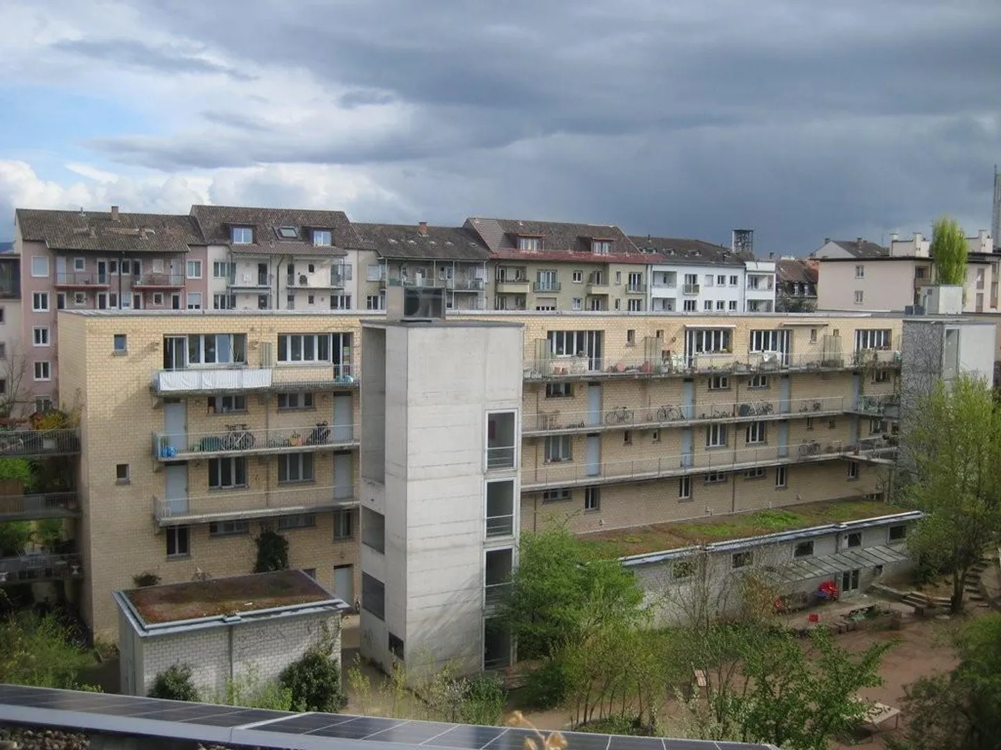 Beautiful 7-room apartment in the heart of the St. Johann district - Photo 3 of 7
