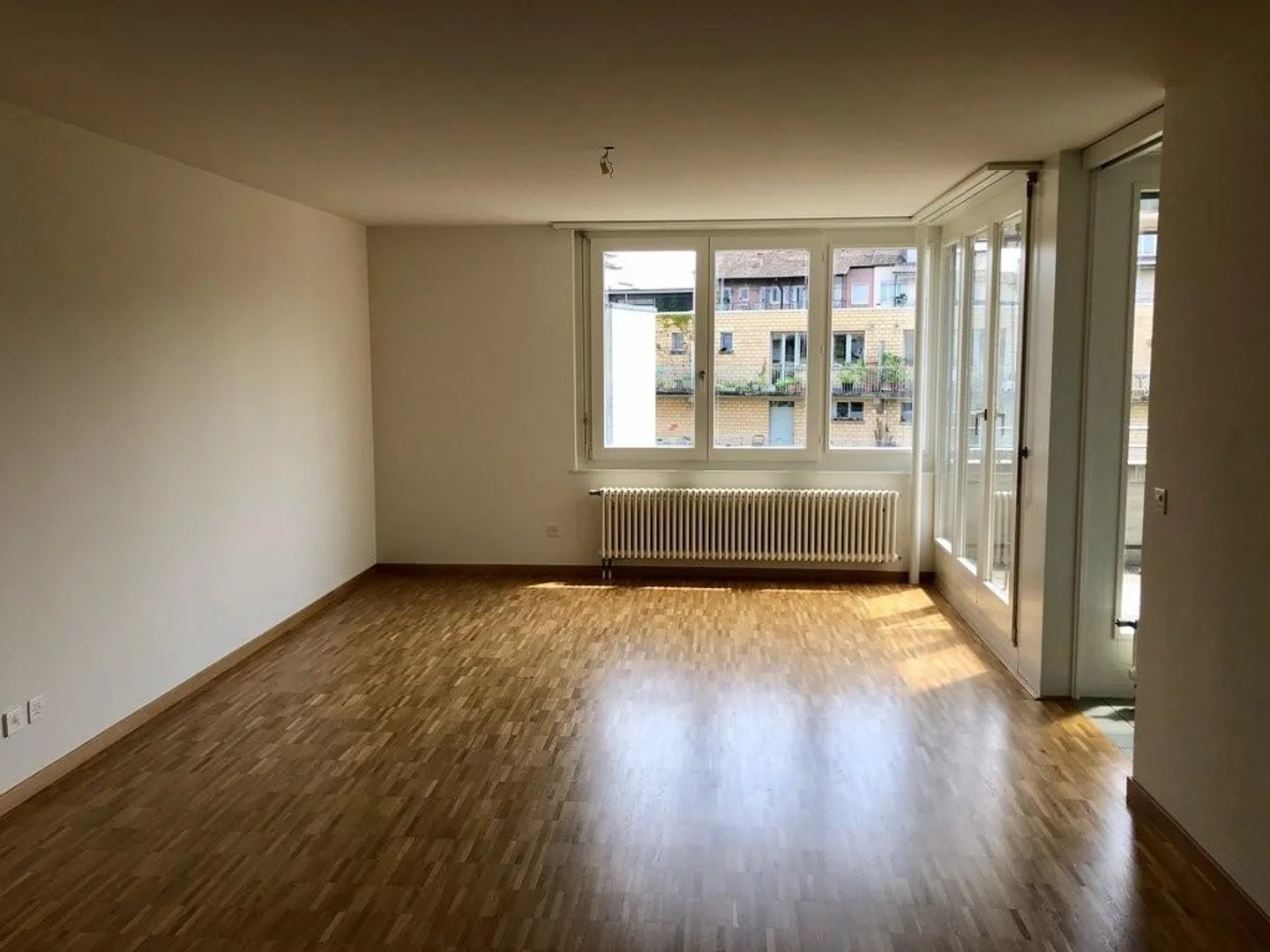 Beautiful 7-room apartment in the heart of the St. Johann district - Photo 7 of 7