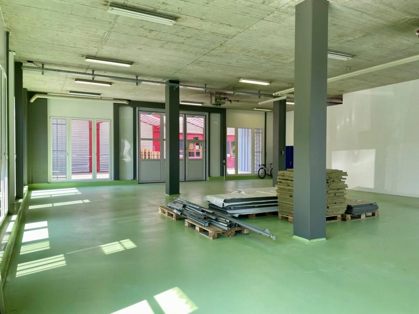 EG-Gewerbeflächen - Foto 9 von 11