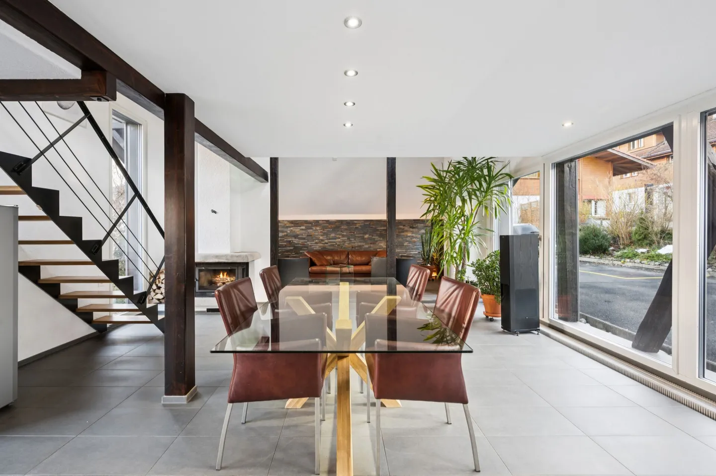 Bijou résidentiel compact entre montagnes et lacs - Photo 3 sur 12