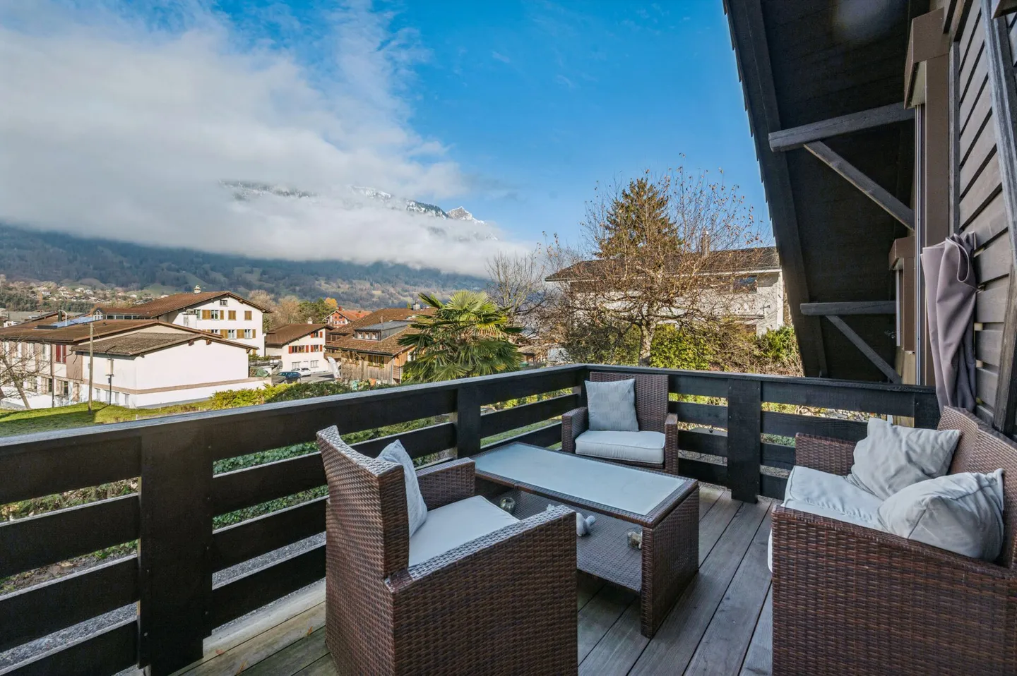 Bijou résidentiel compact entre montagnes et lacs - Photo 8 sur 12