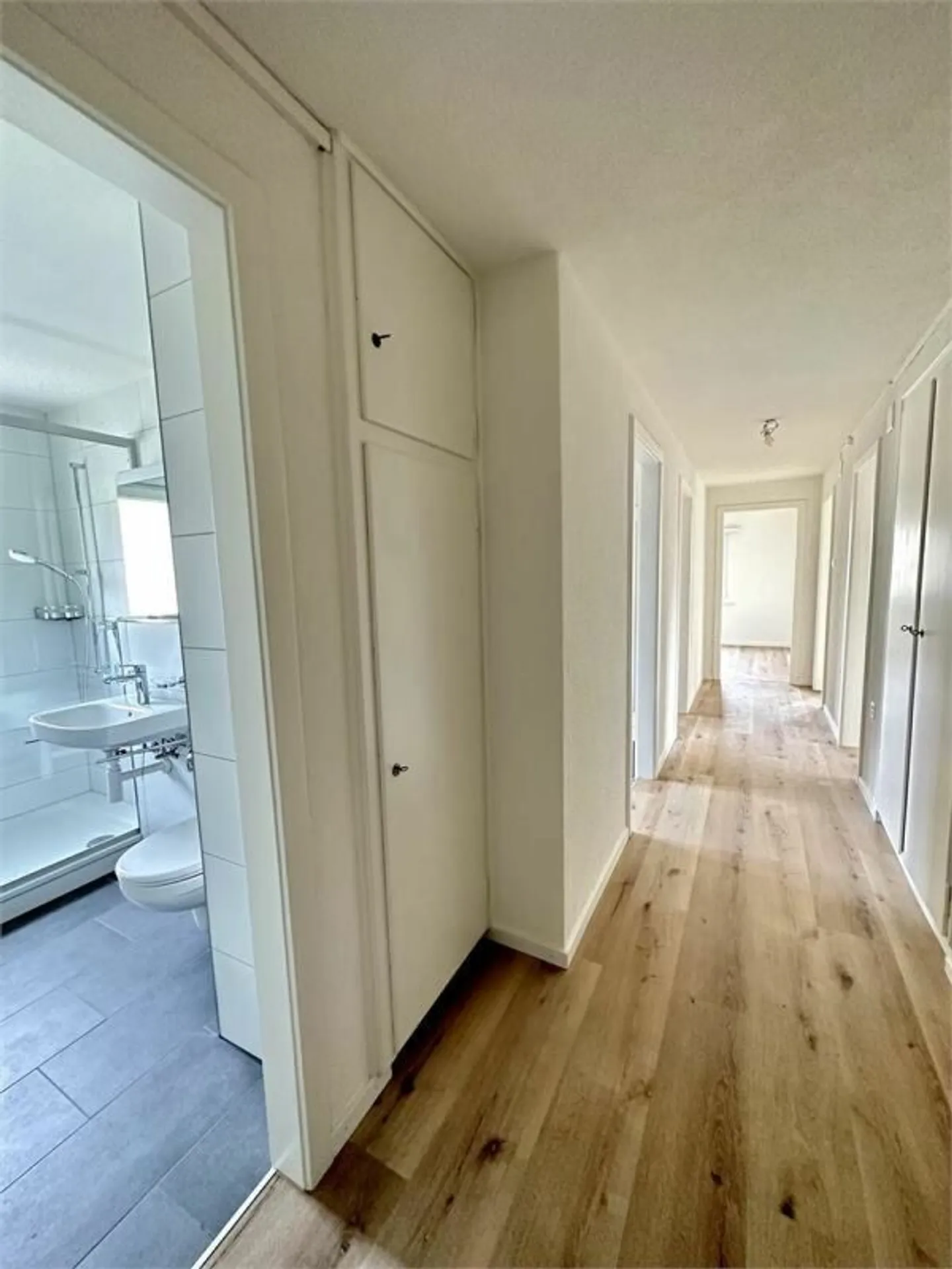 Moderne 4.5 Zimmer-Wohnung in Zentrumsnähe - Foto 7 von 7