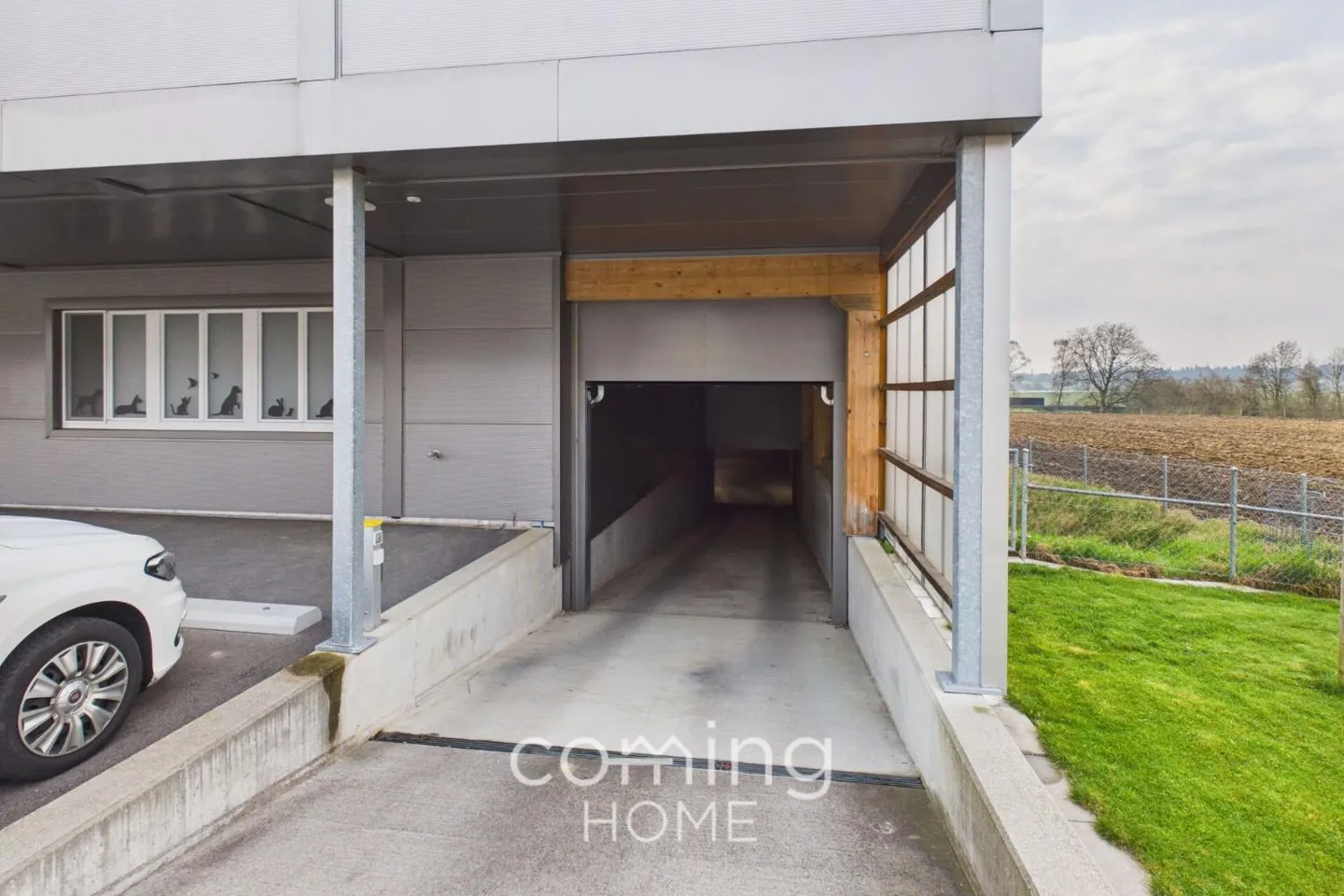 Bâtiment commercial polyvalent avec bureau, stockage et magasin à Niederbipp - Photo 13 sur 13