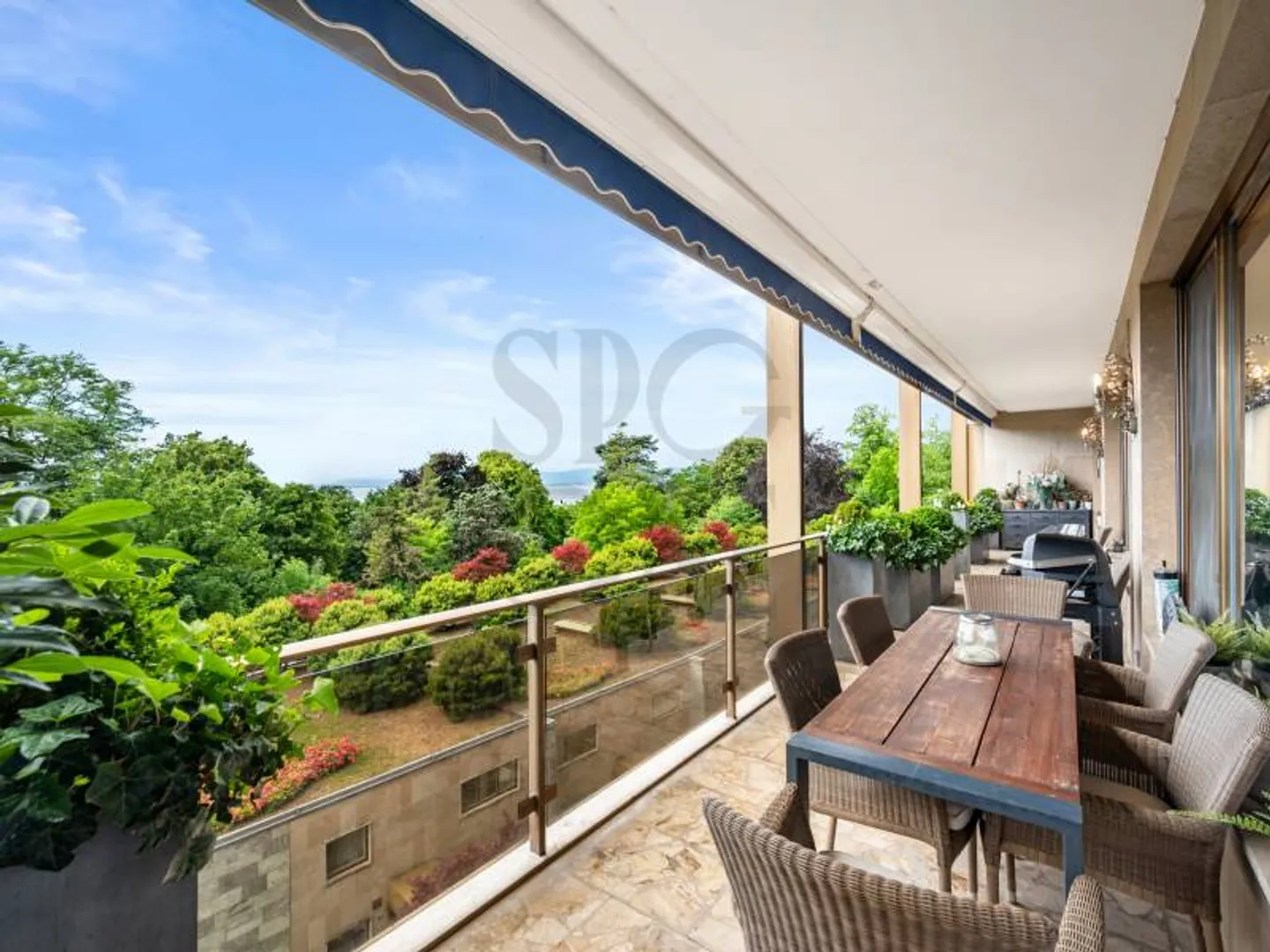 Appartement de luxe avec vue sur le lac - Photo 8 sur 9