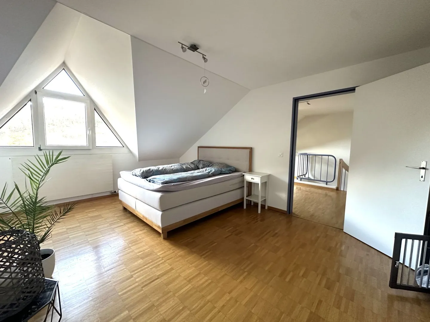 Attractive 3.5-room apartment with balcony! - Photo 2 of 9