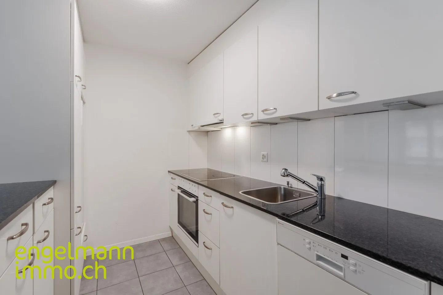 Charming 4-Room Apartment - Photo 9 of 13