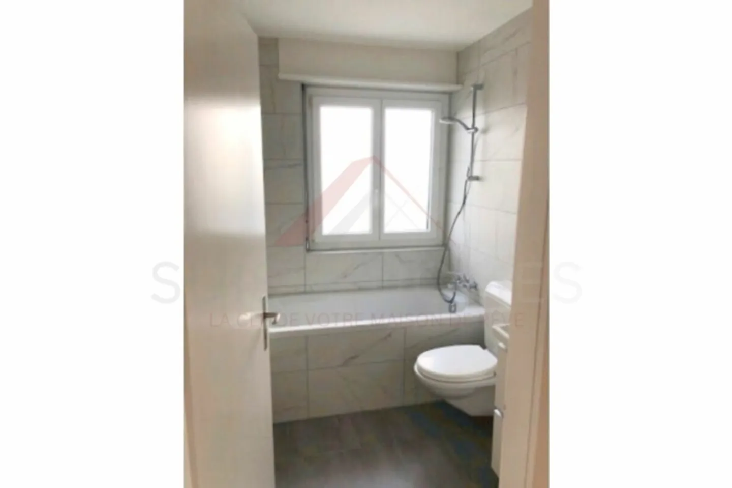 Residential building with 6 units - modern and attractive yield property in La Neuveville - Photo 11 of 13