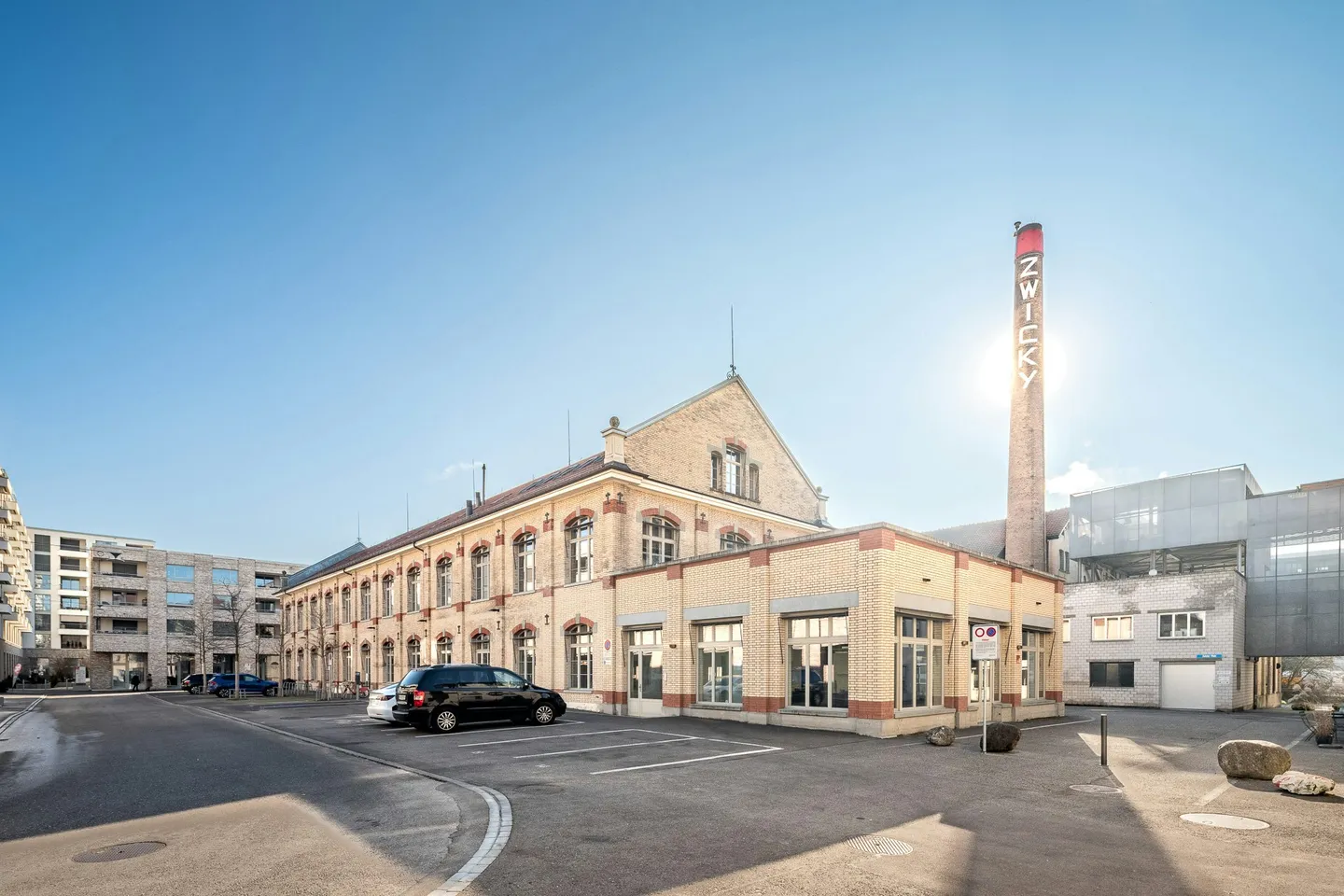Votre nouvel espace de bureau/commercial dans le quartier historique de Zwicky - Photo 1 sur 4