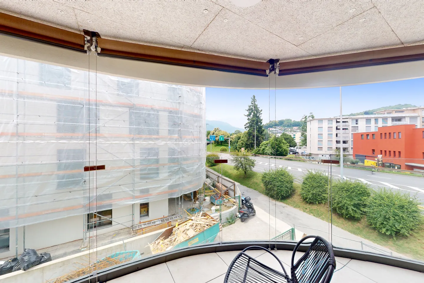 Modern 3.5-room apartment in a central location in Massagno - Photo 12 of 13