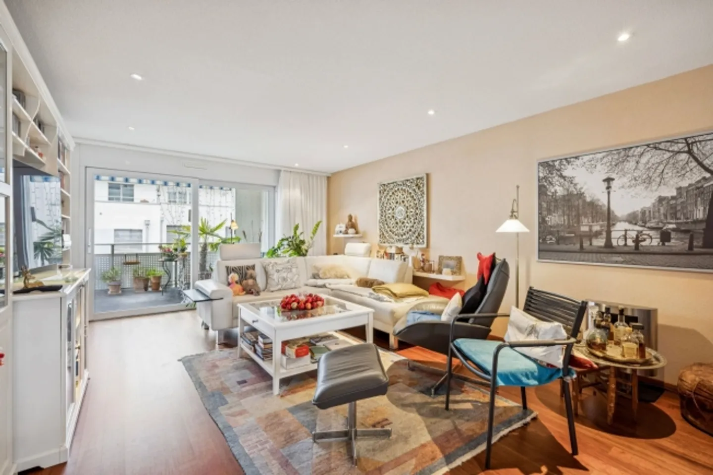 Excellent Home & Top Location - Photo 4 of 13