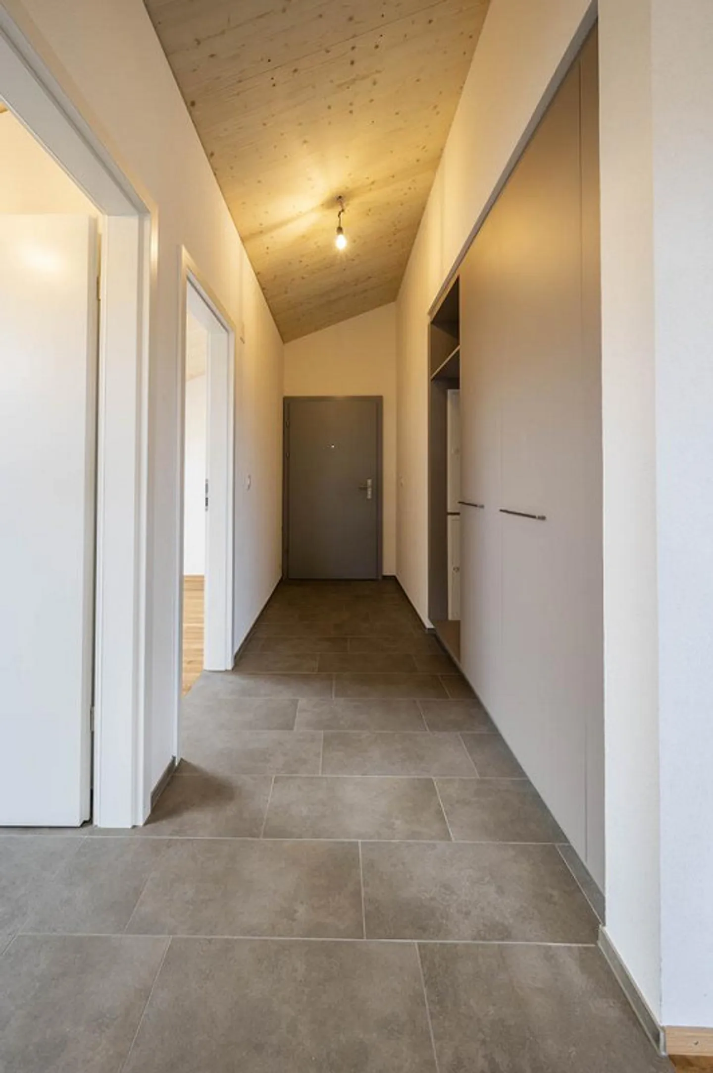 Family-friendly 4.5-room apartment - Photo 6 of 12