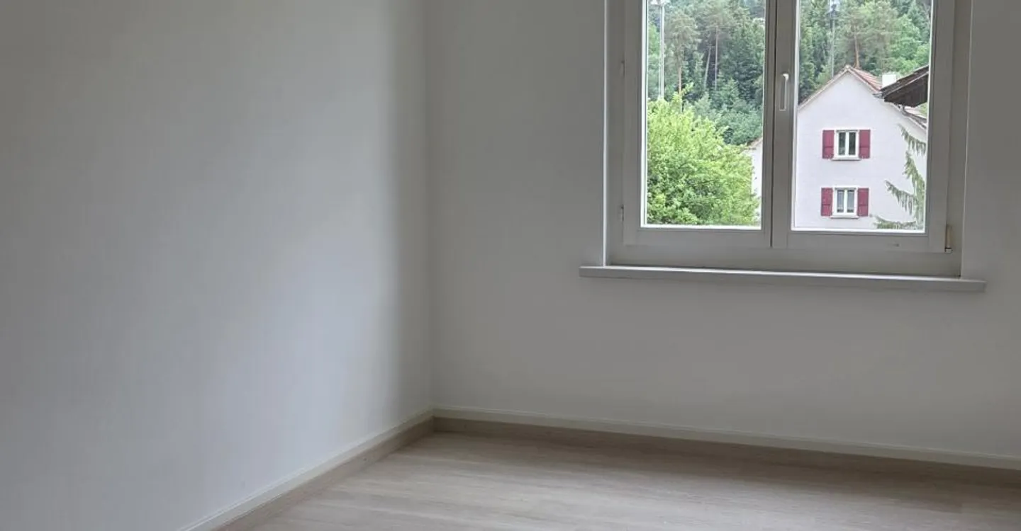 Apartment located in a small building with 4 units. - Photo 5 of 16