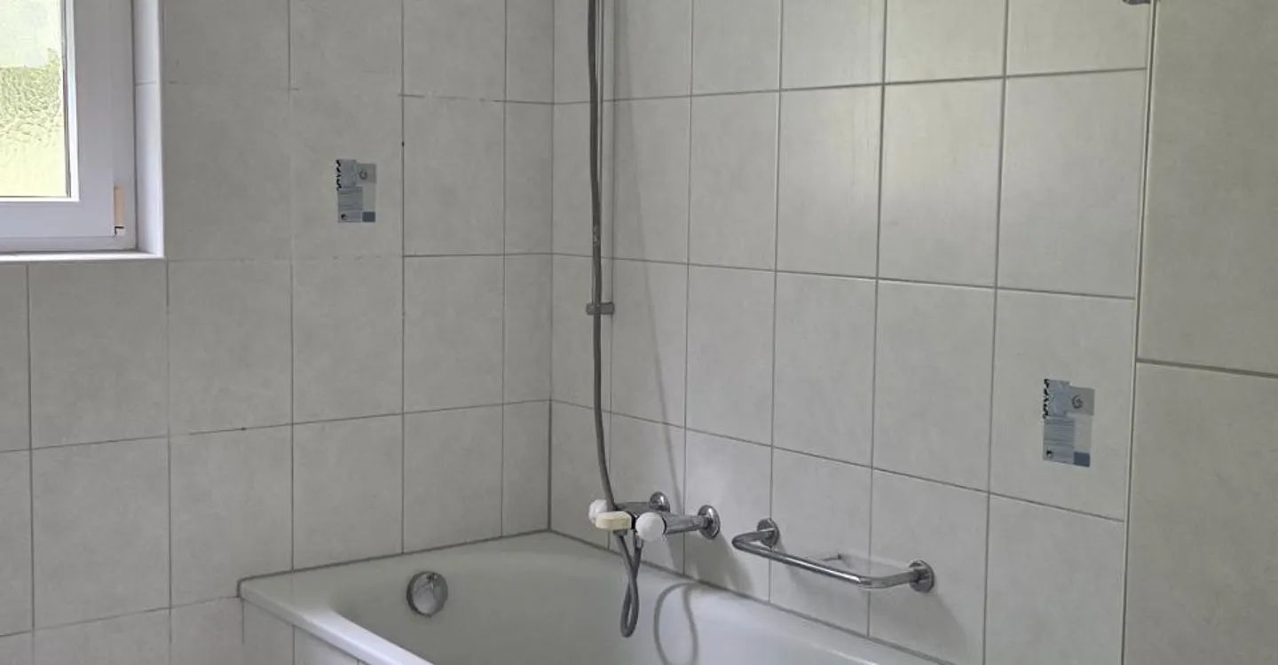 Apartment located in a small building with 4 units. - Photo 7 of 16