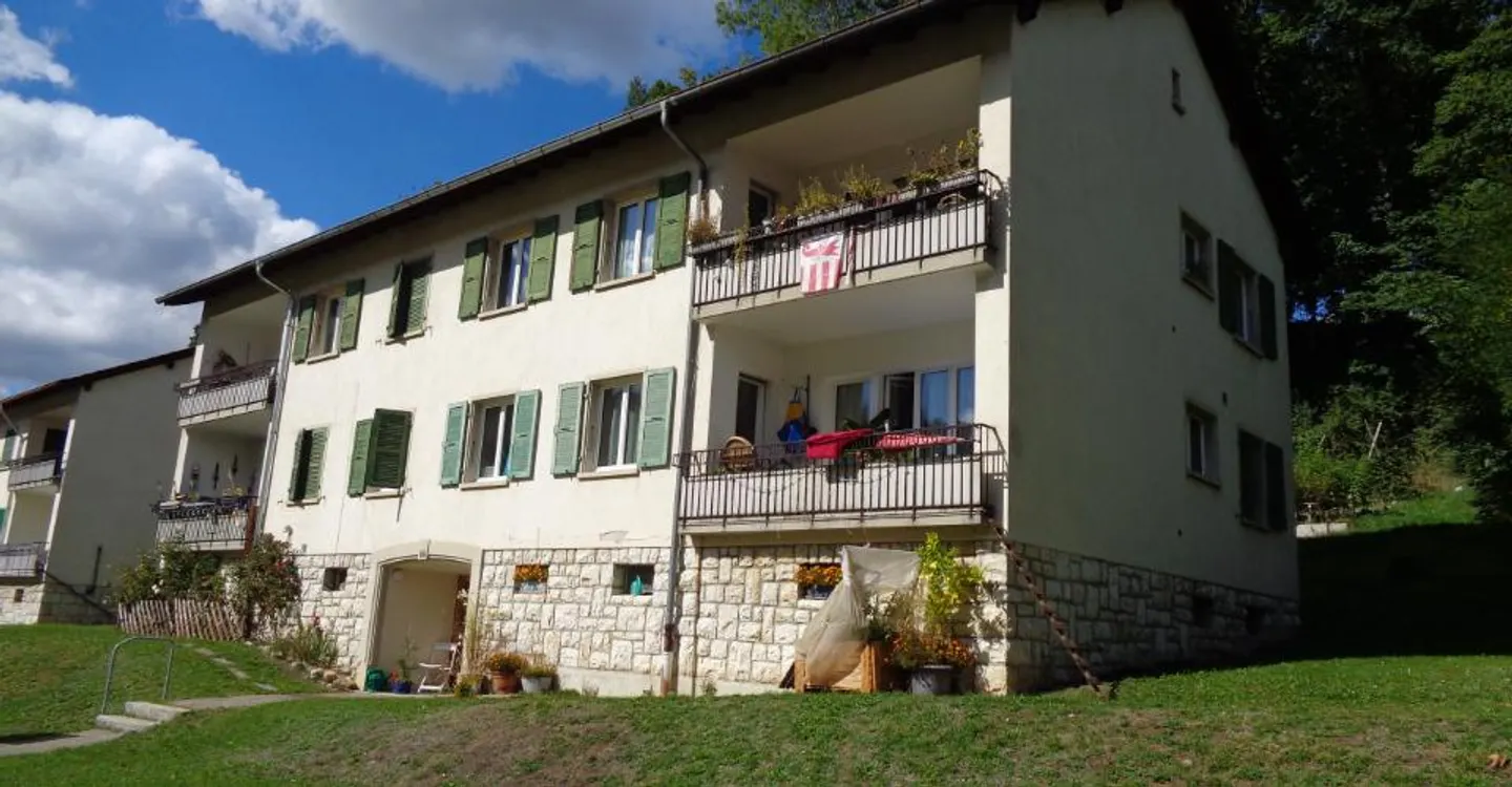 Apartment located in a small building with 4 units. - Photo 16 of 16