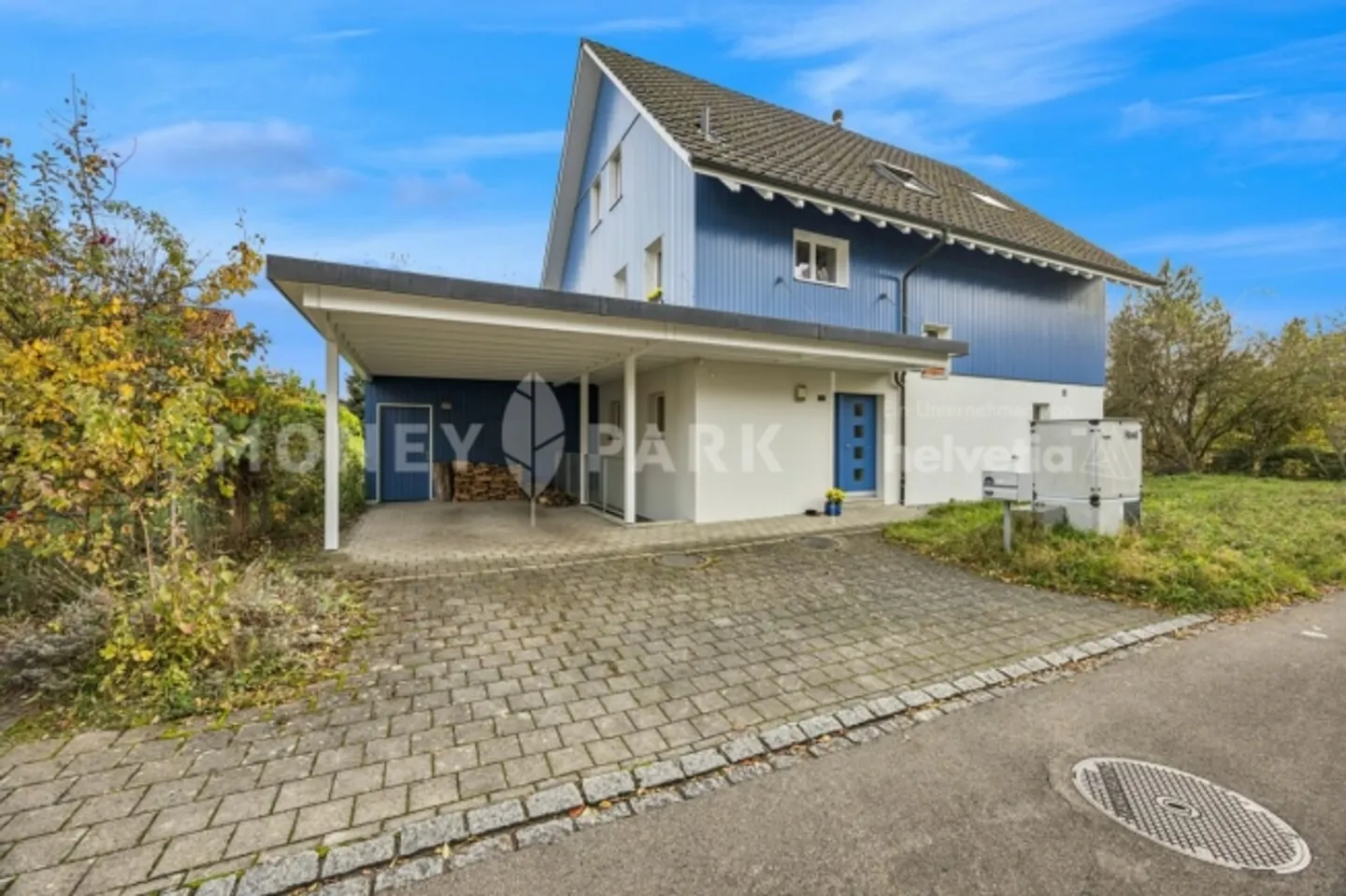 Affascinante casa unifamiliare di 8,5 stanze con molto spazio per la famiglia e gli hobby - Foto 1 di 13