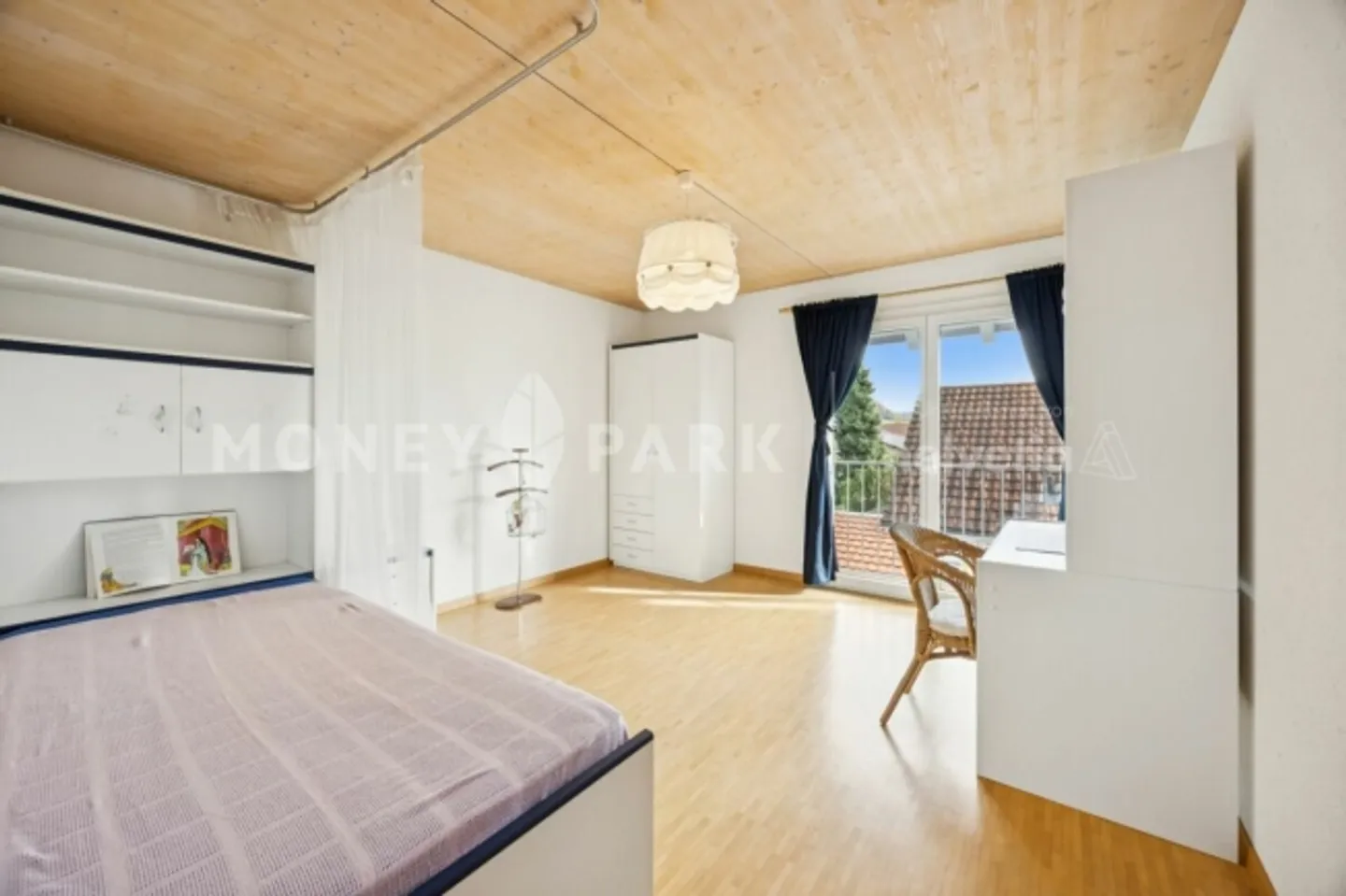 Affascinante casa unifamiliare di 8,5 stanze con molto spazio per la famiglia e gli hobby - Foto 5 di 13