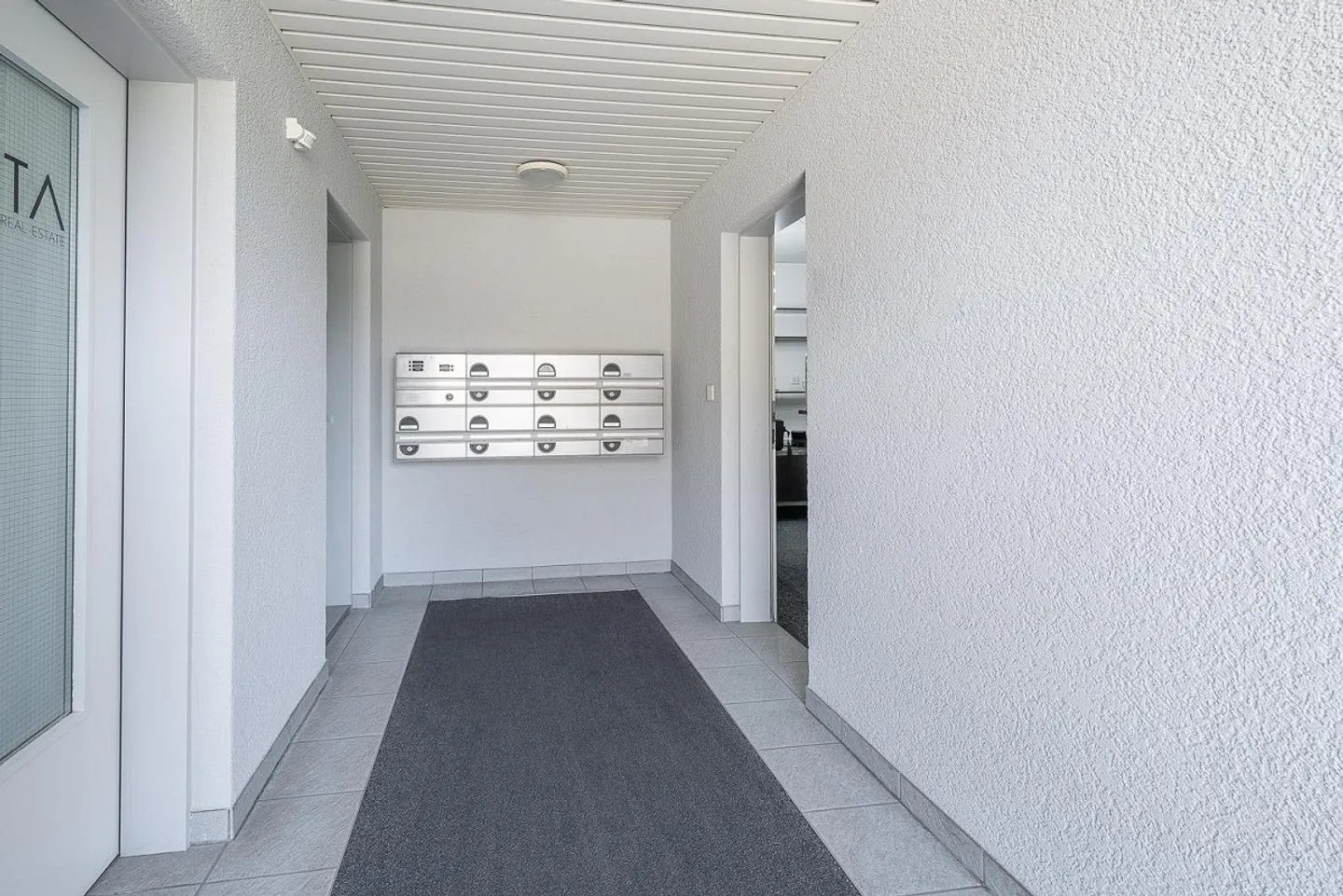 Vielseitige Gewerbefläche in Flawil - Foto 3 von 18