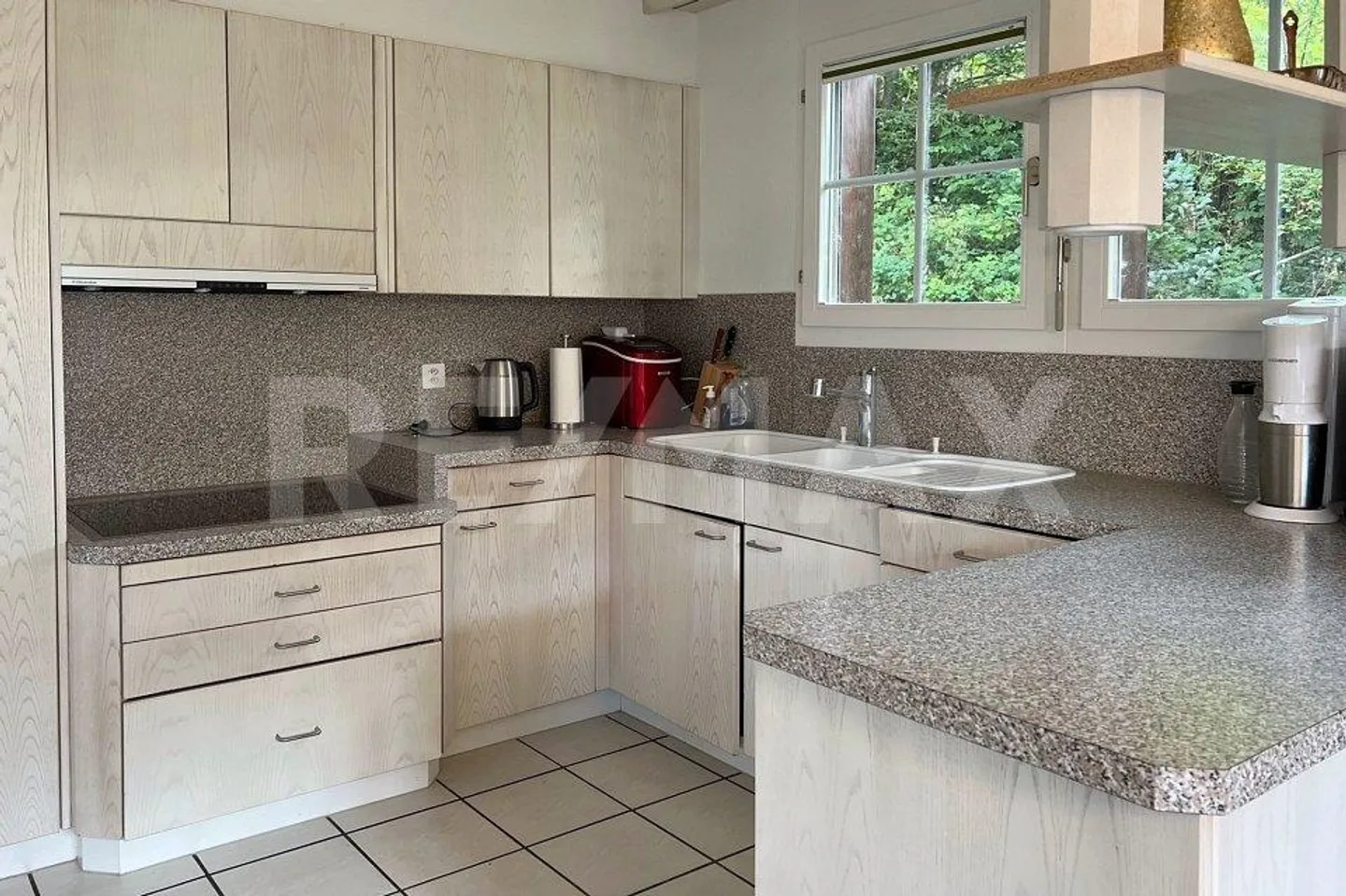 Furnished 4.5-room rental single-family house with breathtaking views - Photo 4 of 13