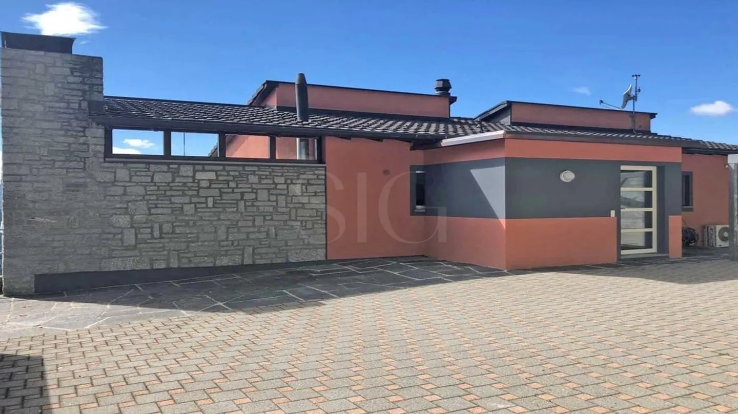 Villa in vendita - Foto 2 di 8