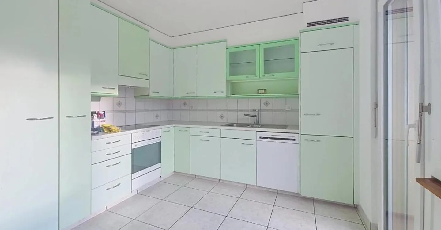 Magnificent 3.5 rooms in Sierre, close to Lake Géronde! - Photo 7 of 13